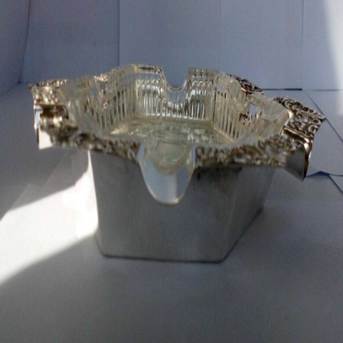 Women's or Men's Silver Hexagonal Ashtray with a Cut Crystal Liner For Sale
