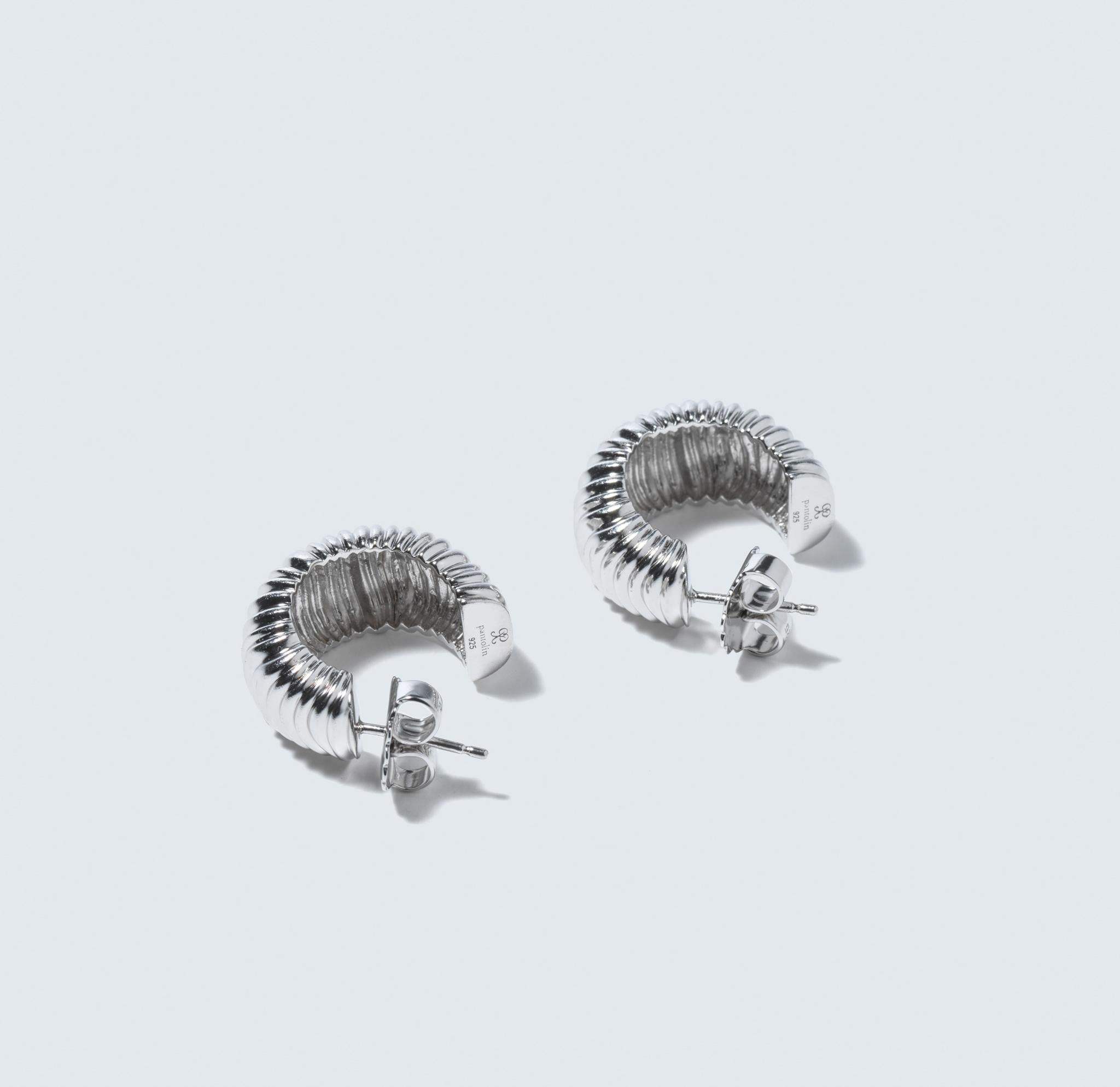 Silver Hoop Earrings by Paula Pantolin For Sale 2