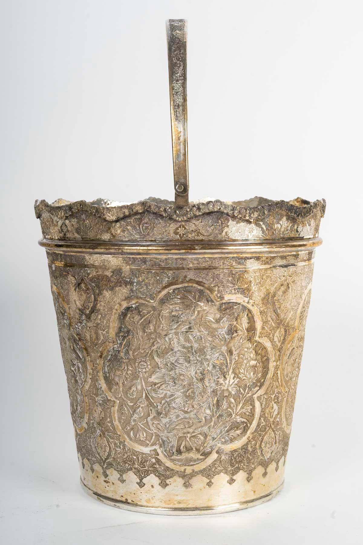 Silver Ice Bucket, 19th Century Orientalist Work. For Sale 1