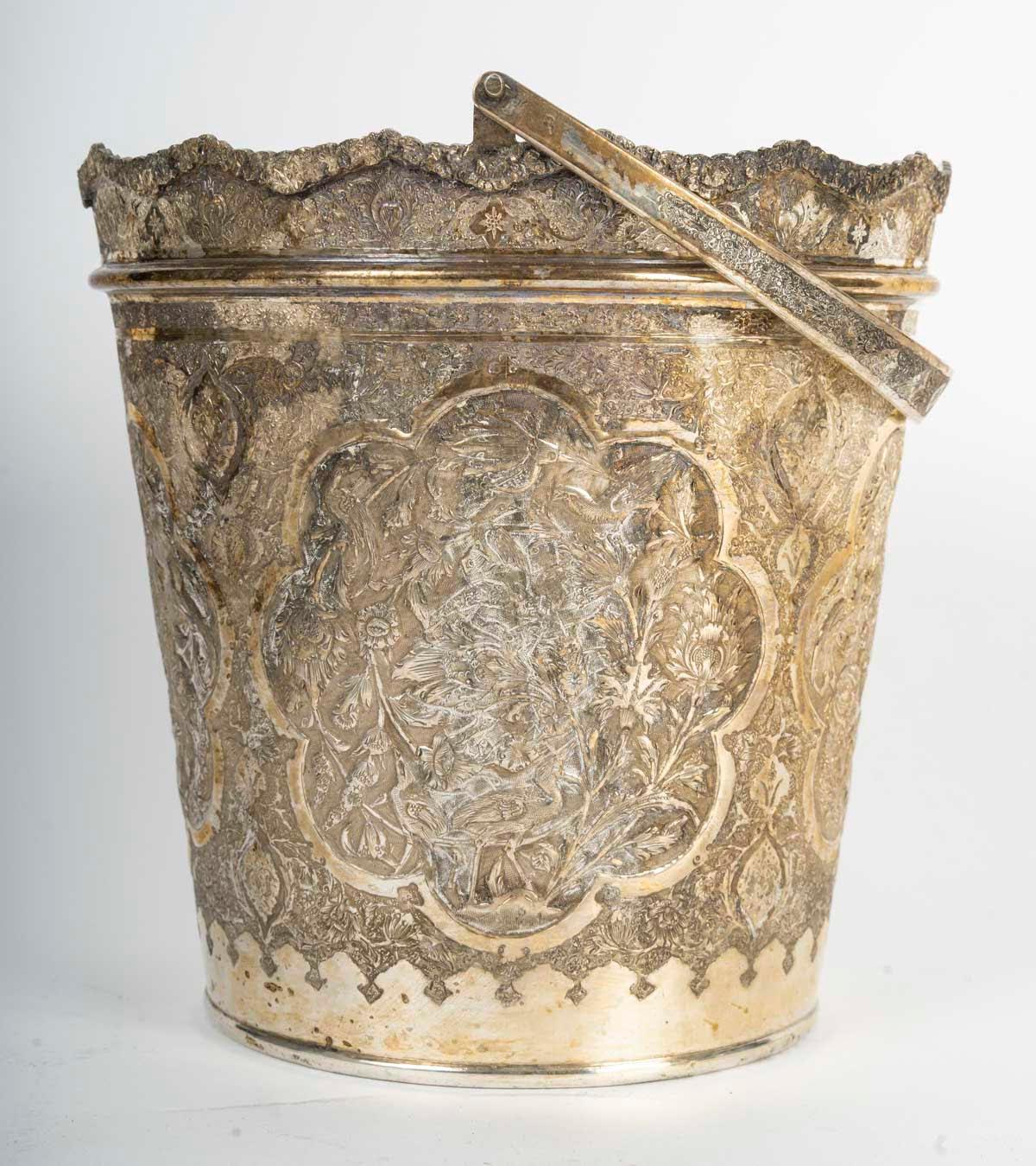 Silver Ice Bucket, 19th Century Orientalist Work. For Sale 2