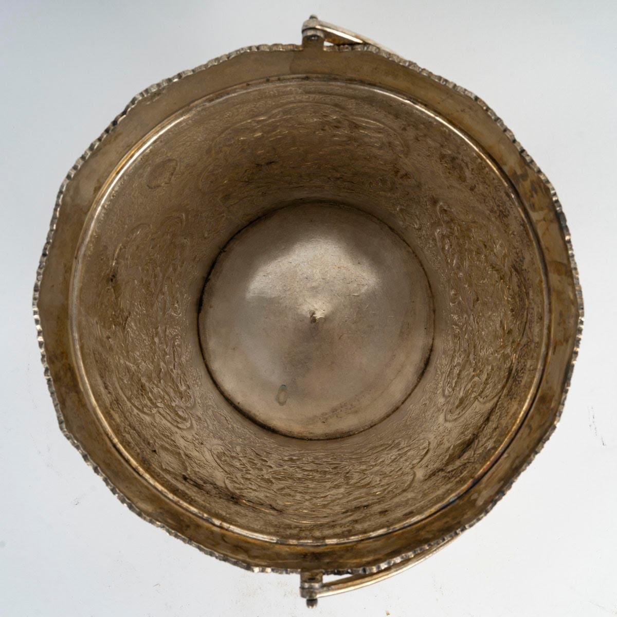Silver Ice Bucket, 19th Century Orientalist Work. For Sale 3