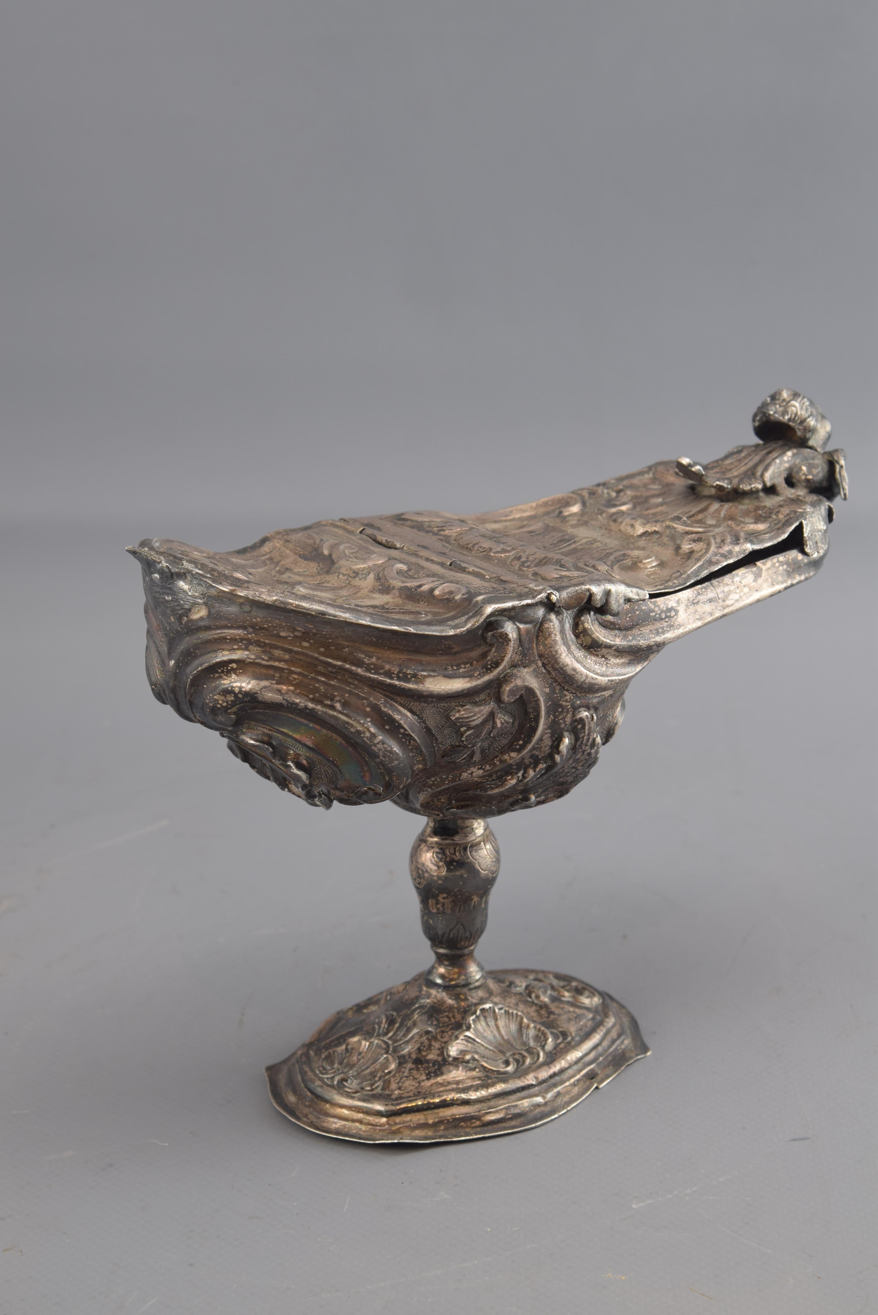 Silbernes Räucherschiff „naviculae“ aus Silber, möglicherweise Portugal, 18. Jahrhundert (Europäisch) im Angebot
