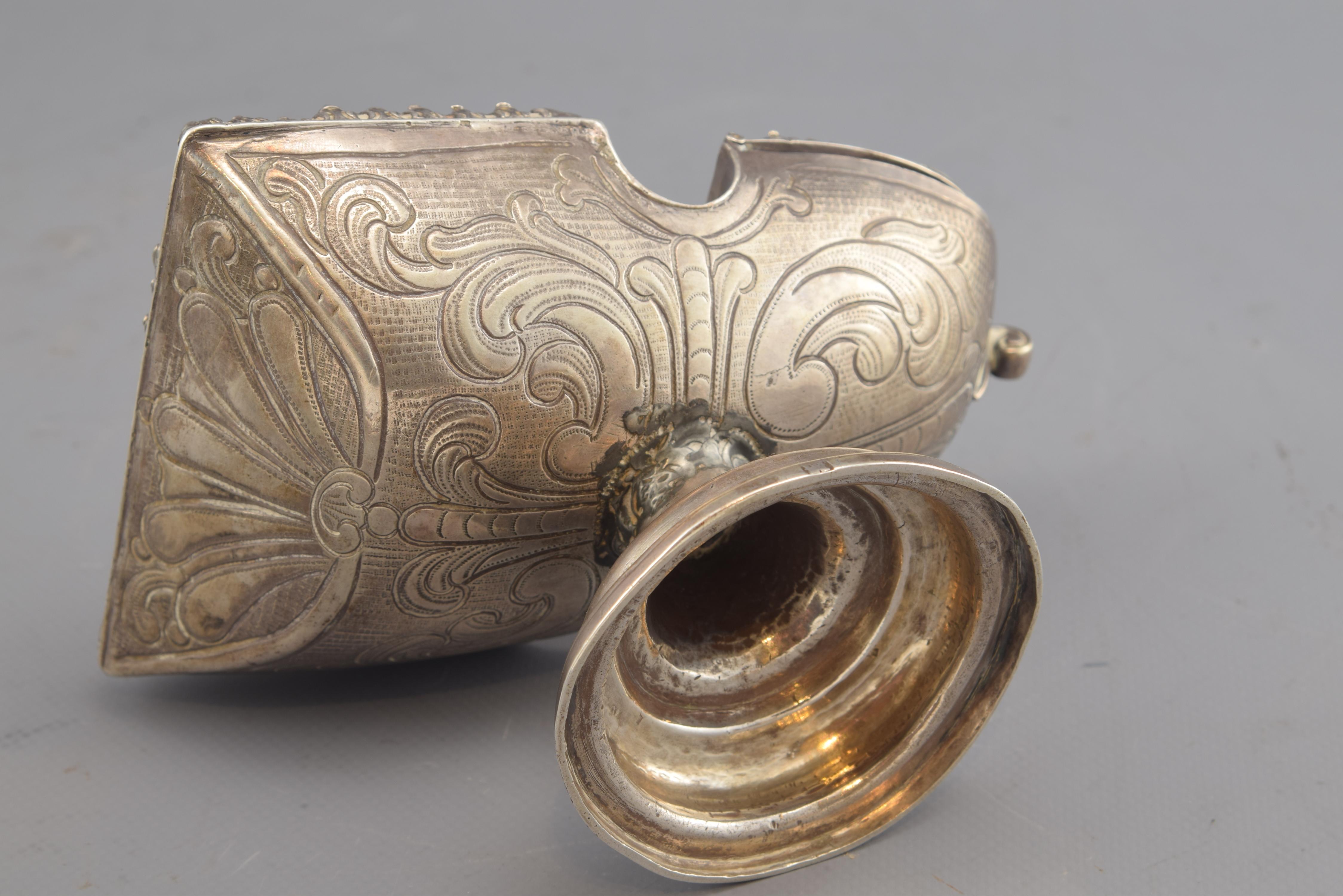 Neoclassical Silver Incense Boat (Naviculae). with Hallmarks. Spain, 18th Century For Sale