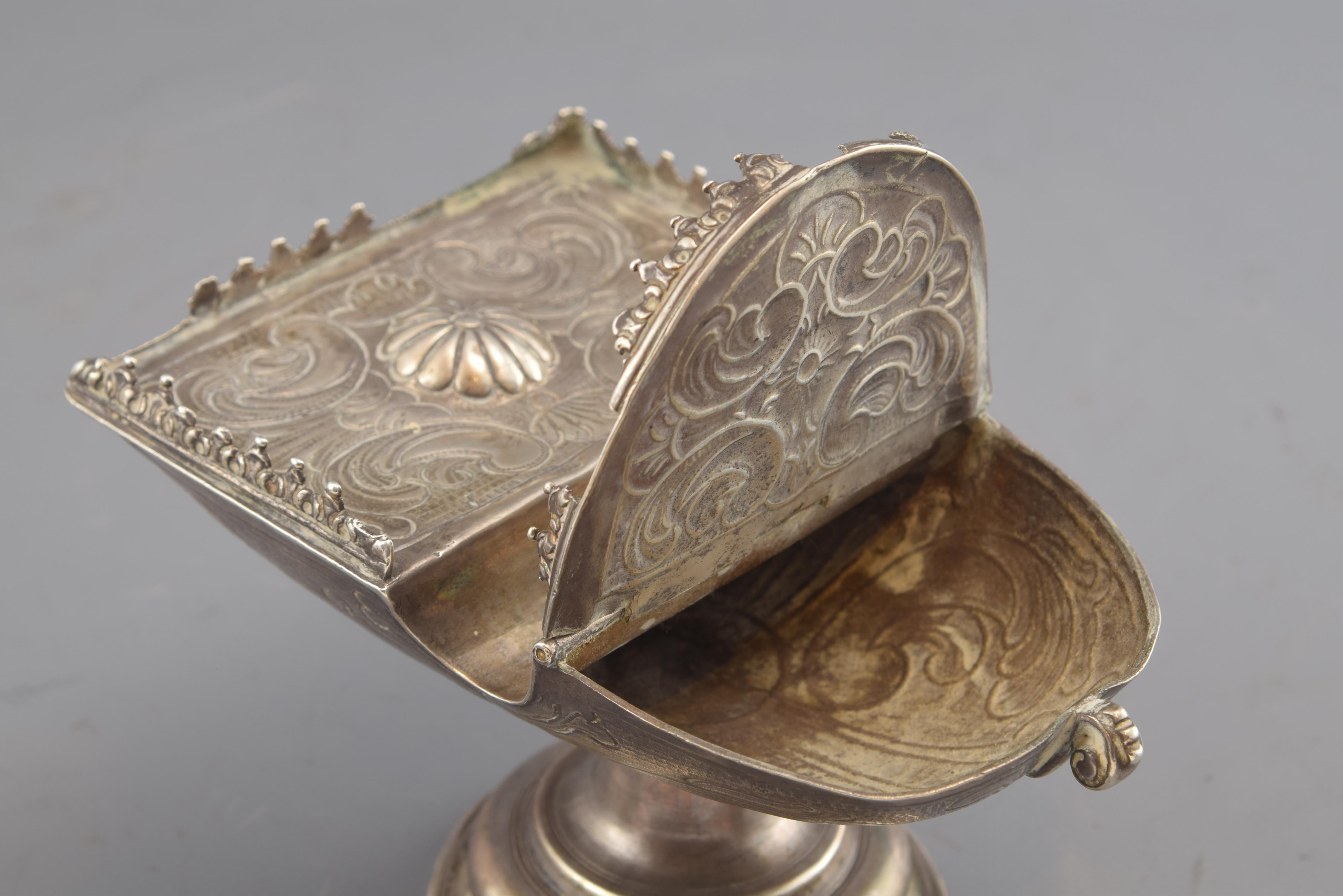 18th Century and Earlier Silver Incense Boat (Naviculae). with Hallmarks. Spain, 18th Century For Sale