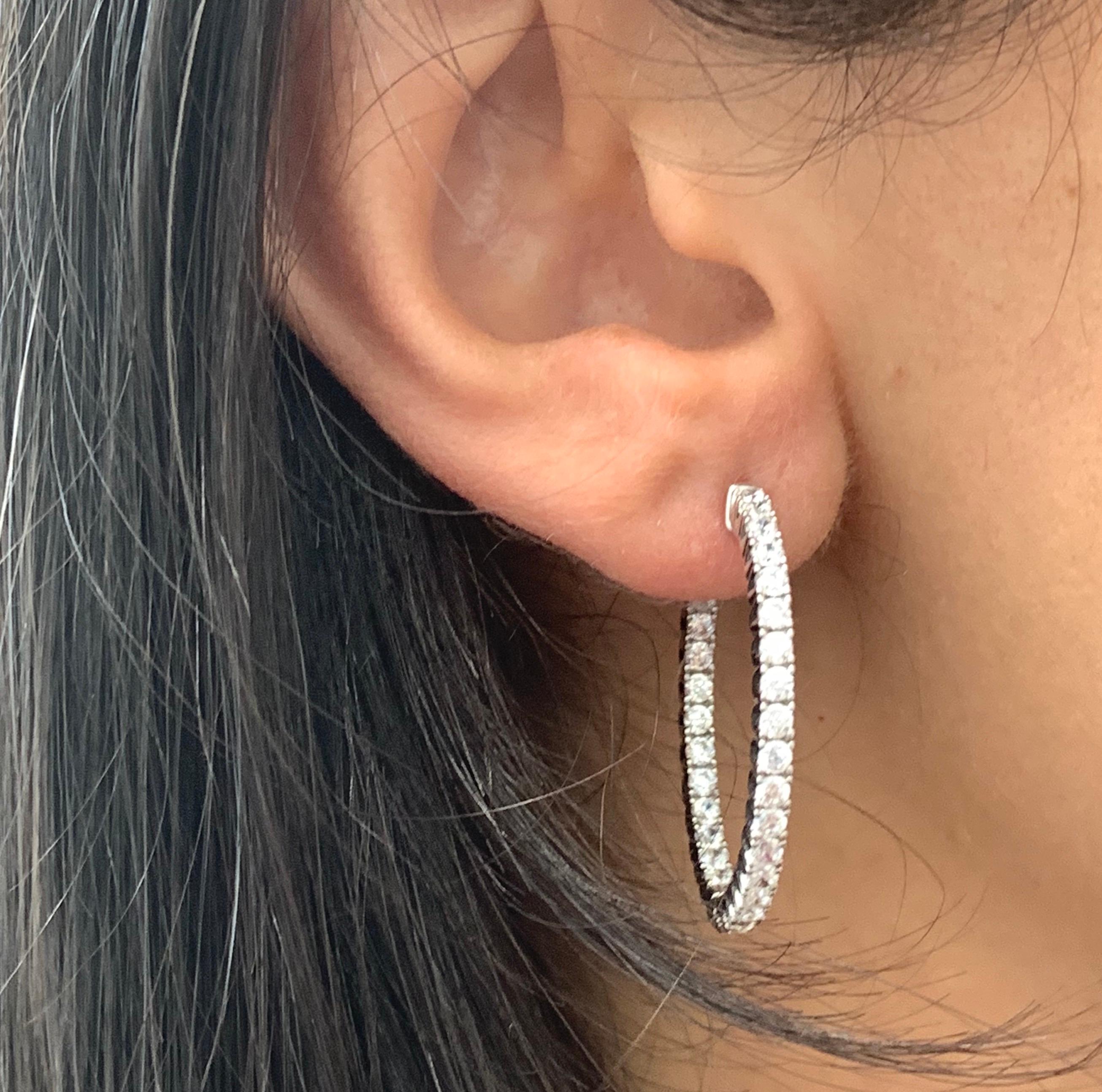 Material: Silver
Earring Length: 1.25 inches

Fine one-of-a-kind craftsmanship meets incredible quality in this breathtaking piece of jewelry.
