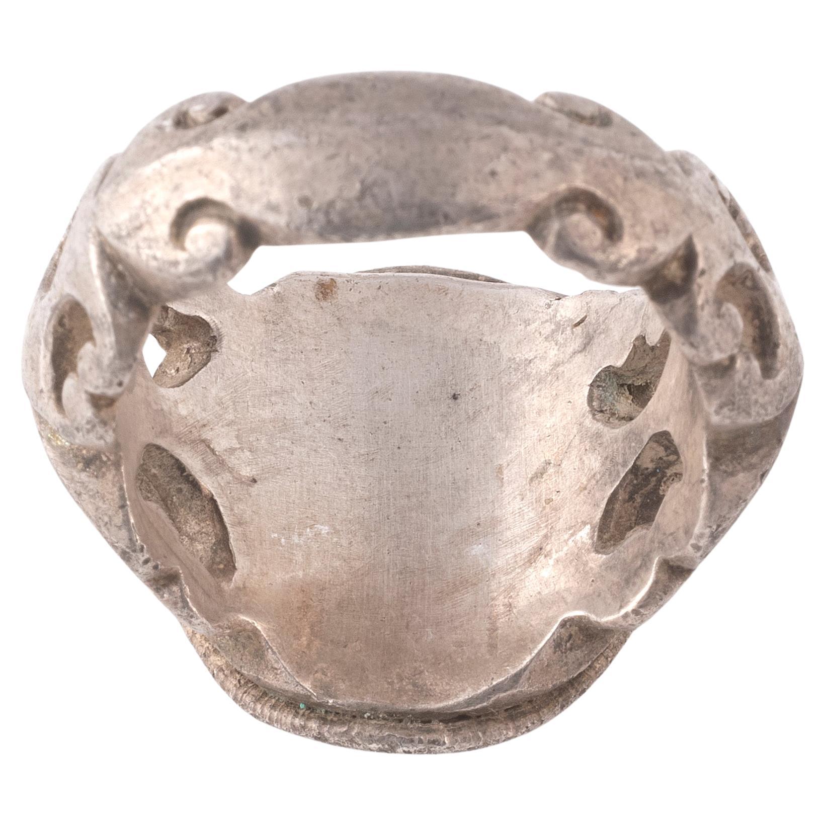Classical Roman Silver Intaglio Men's Ring With Roman Profile Portrait 1st-3rd century AD For Sale