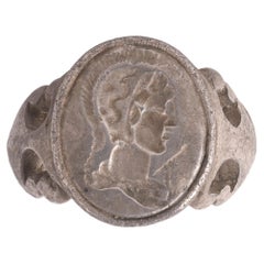 Anello da uomo in argento calcografico con ritratto di profilo romano del I-III secolo d.C.