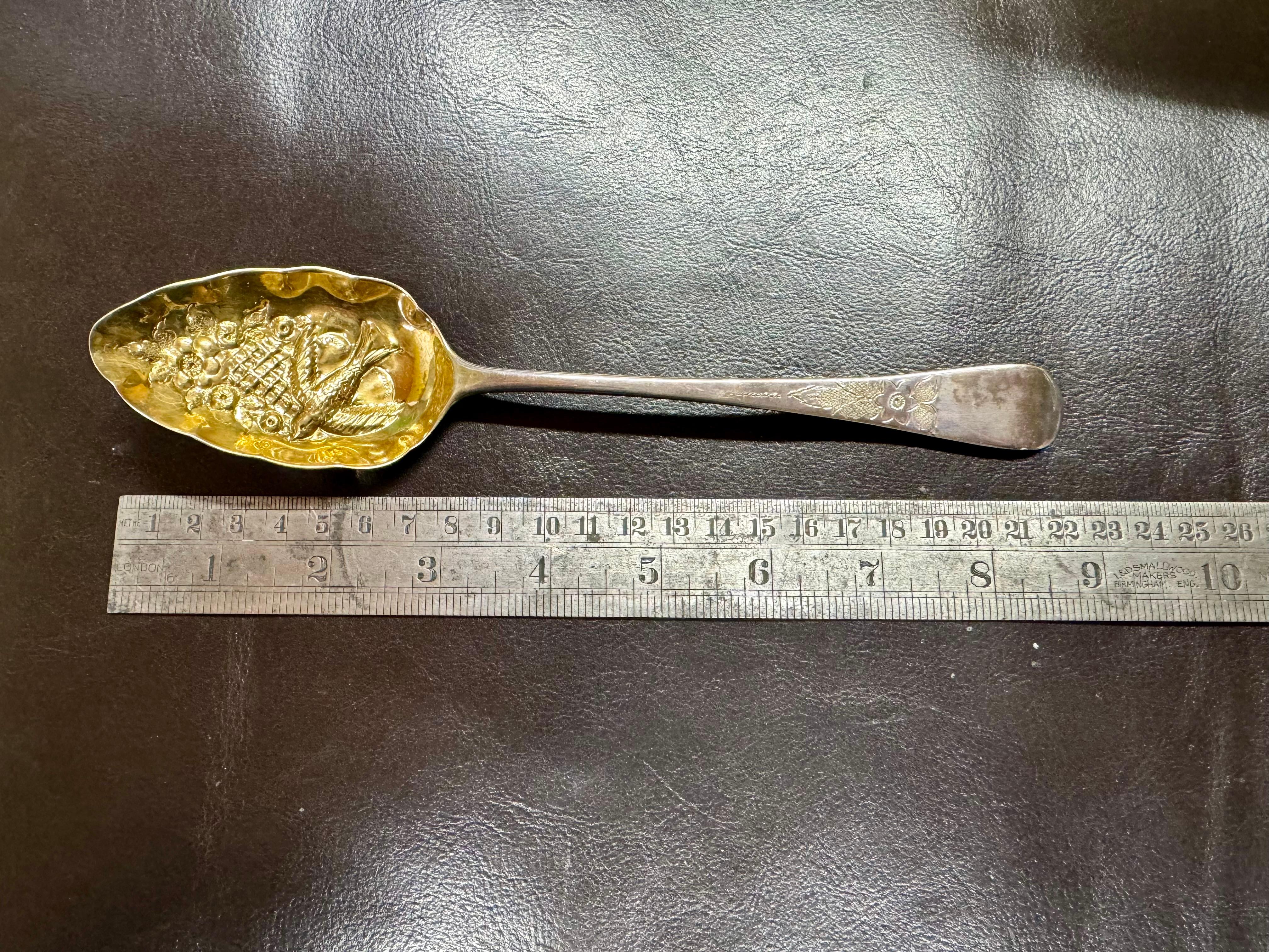 Cucchiaio da marmellata in argento Londra 1800 In condizioni buone in vendita a Orimattila, FI