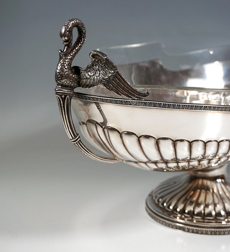 Italian Silver Jardiniere with Swan Busts and Glass Liner, Pietrasanta & C., Italy, 1950 For Sale