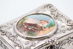 Silver jewelry box, parallelepiped in shape, w/ reliefs & engraving on the lid