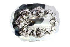 Silver jewelry box with Art Nouveau reliefs on the lid and lock