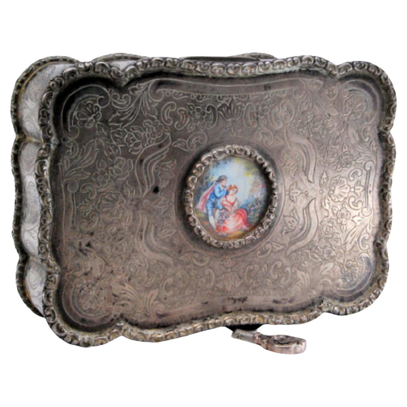 Silberne Schmuckschatulle mit Pflanzenmotiven und Galanterie-Kartusche im Angebot