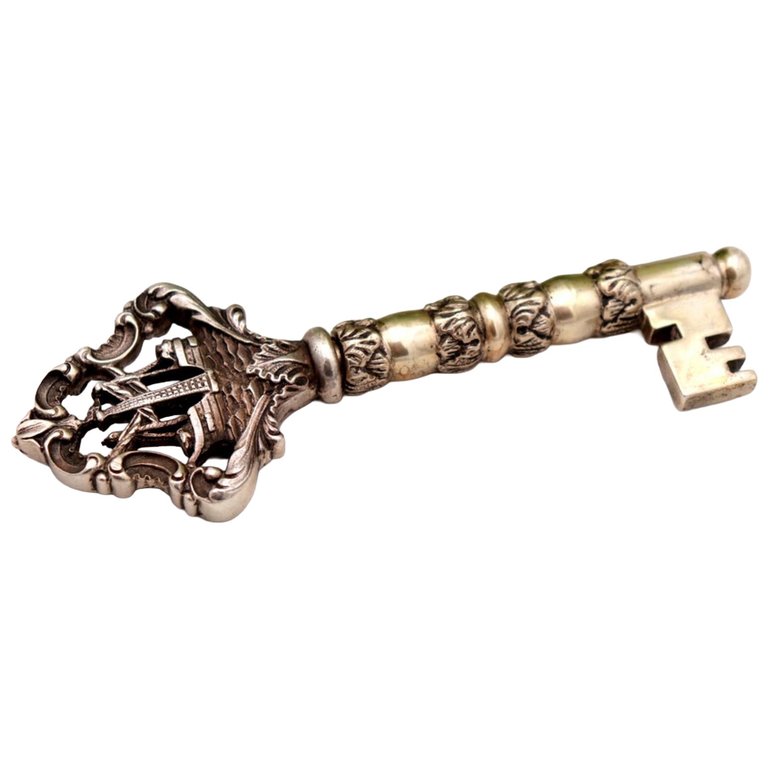 Silver key-shaped corkscrew