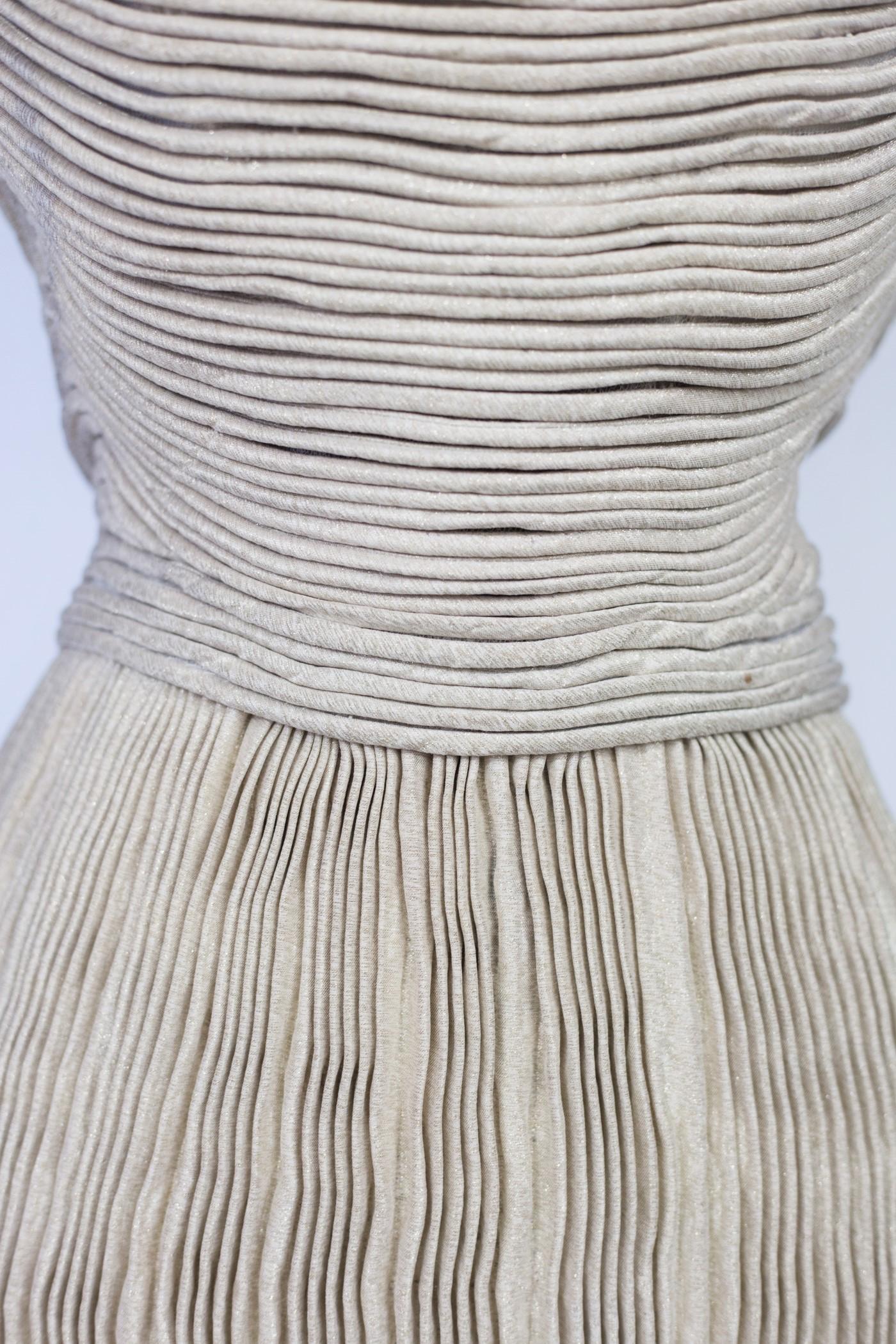 A Silver Lamé Evening Dress by Lucile Manguin - France Haute Couture Circa 1940 For Sale 5