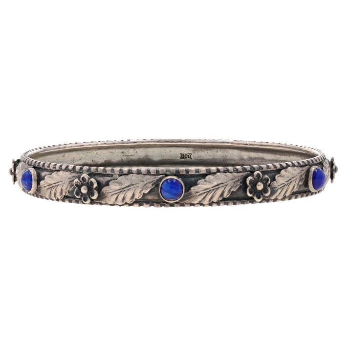 Silver Lapis Lazuli Vintage Bangle Bracelet 7 3/4" - 800 Cabochon Flower Garland For Sale
