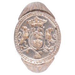 Anello con sigillo Tudor in argento del 1600