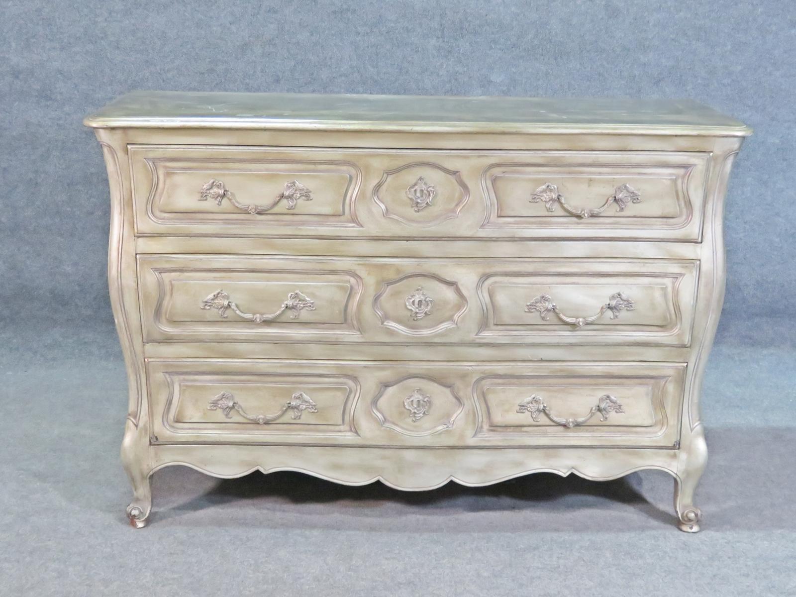 3 drawers. Silver leaf. French. Measures: 36 1/8