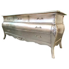 Commode française de style rococo à feuilles d'argent