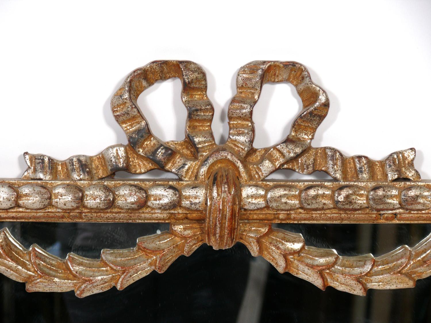 Américain Miroirs à ruban en feuilles d'argent de l'hôtel Carlyle NYC - Paire disponible en vente