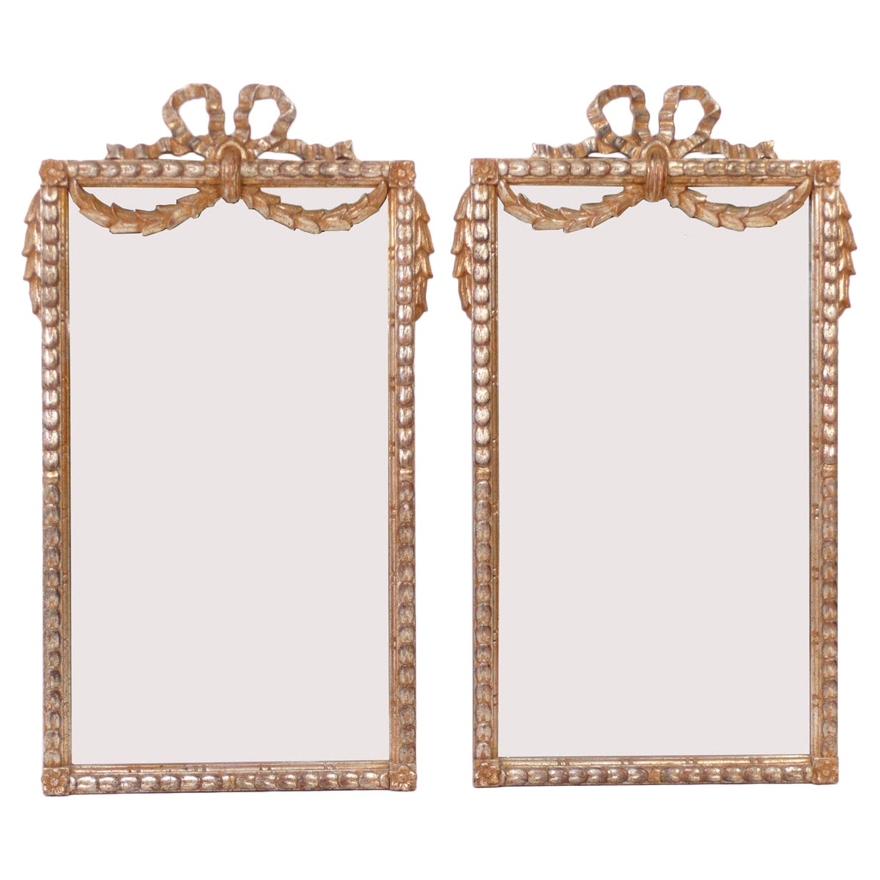 Miroirs à ruban en feuilles d
argent de l
hôtel Carlyle NYC - Paire disponible