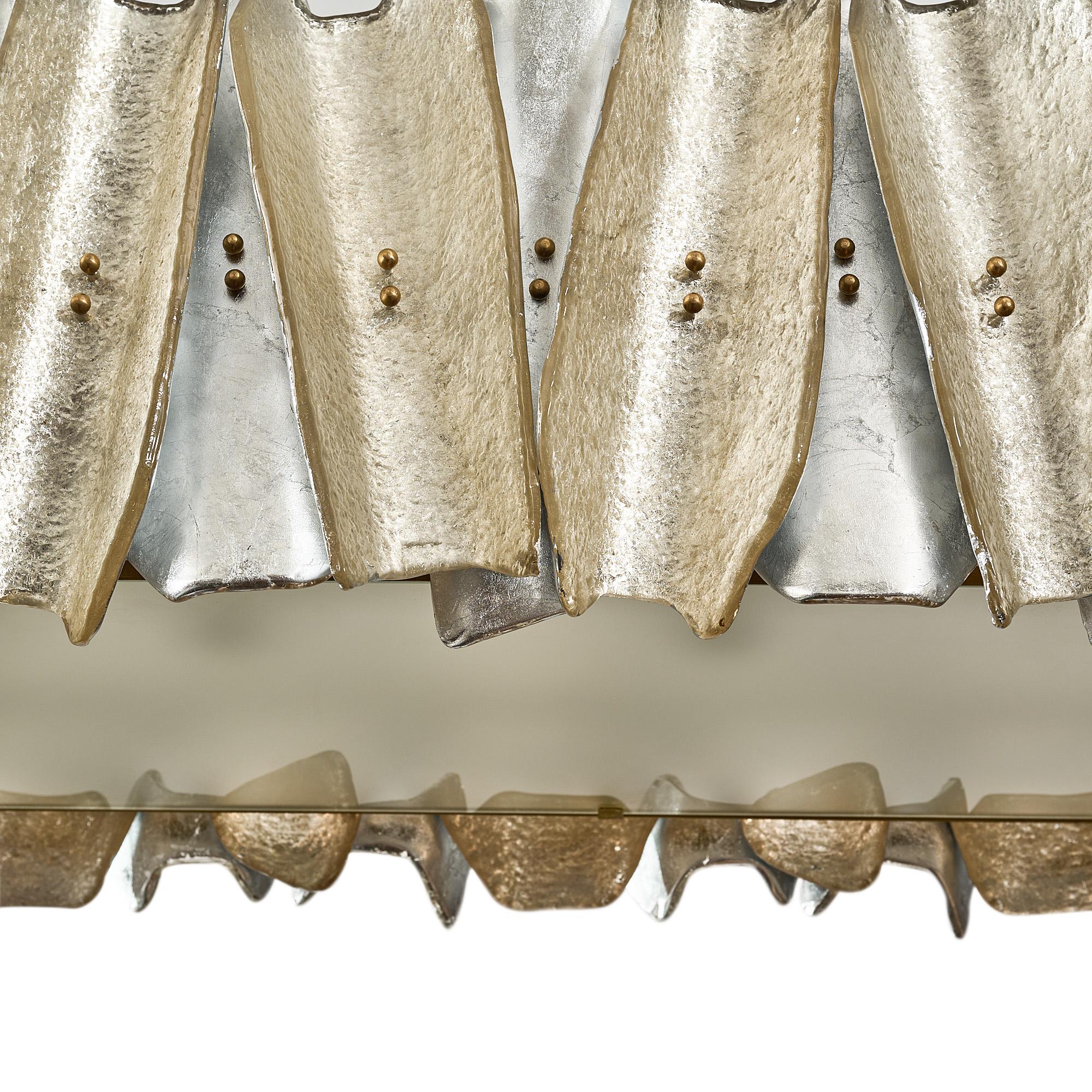 Brutalistischer Kronleuchter aus Muranoglas mit Silberblättern (21. Jahrhundert und zeitgenössisch) im Angebot