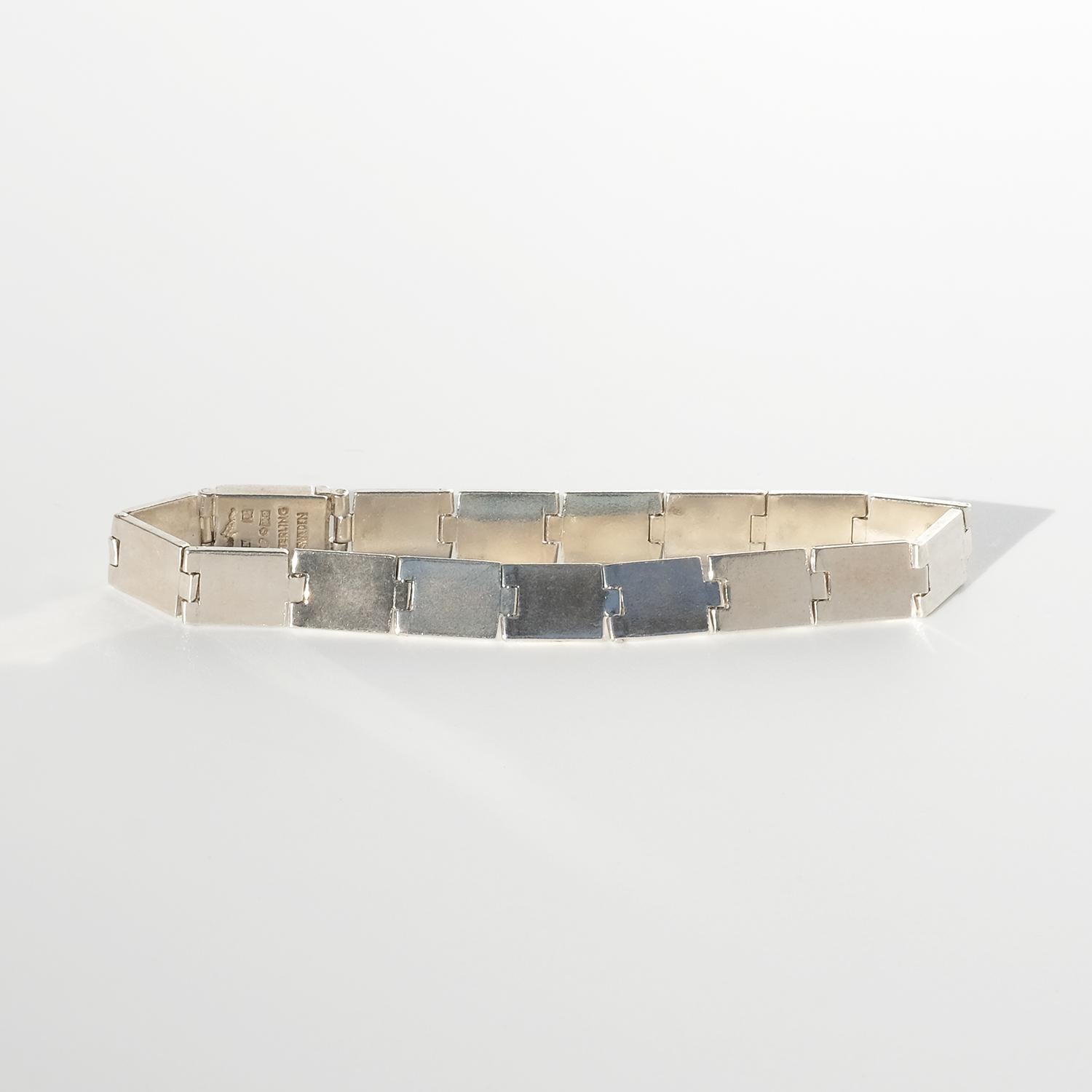 Silbernes Gliederarmband der schwedischen Meister Wiwen Nilsson aus Silber, hergestellt 1962 im Angebot 1