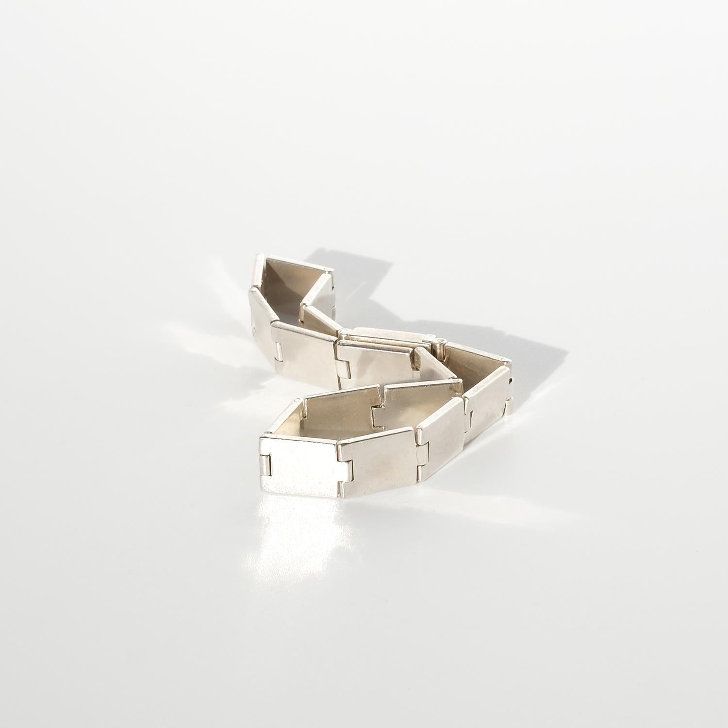 Silbernes Gliederarmband der schwedischen Meister Wiwen Nilsson aus Silber, hergestellt 1962 im Angebot 2