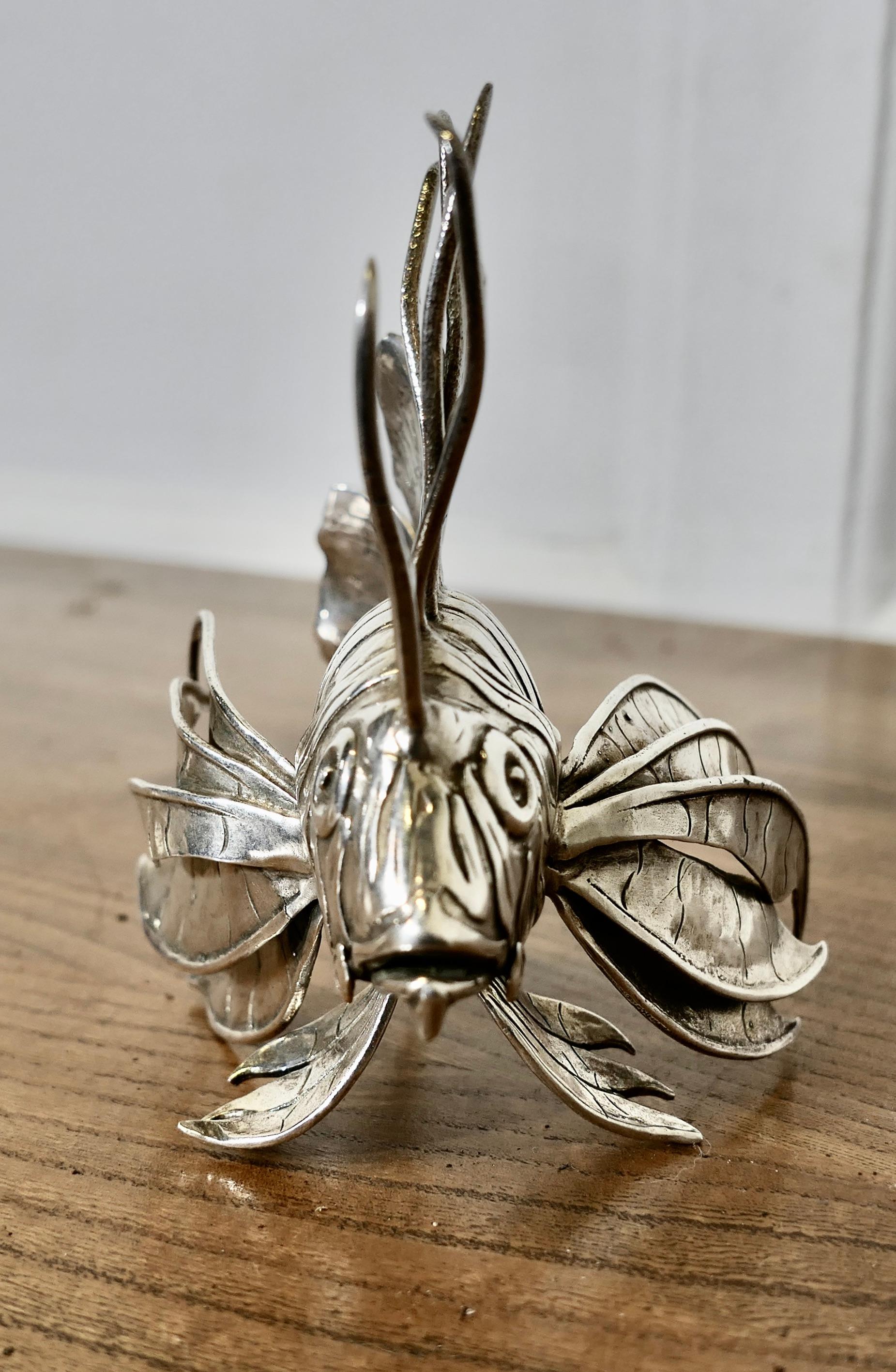 Silver Lion Fish Model Signed by  Mario Bucellati    In Good Condition For Sale In Chillerton, Isle of Wight