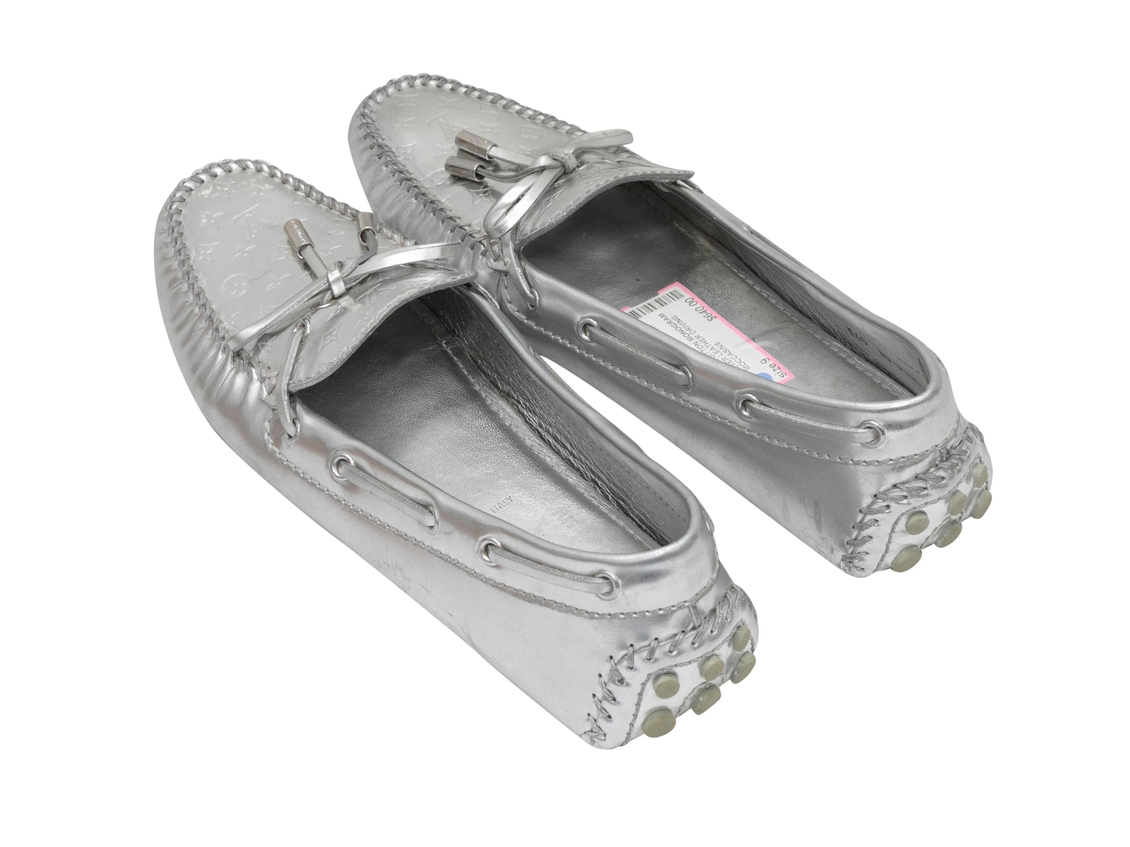 Women's Silver Louis Vuitton Metallic Leather Driving Loafers Size 39