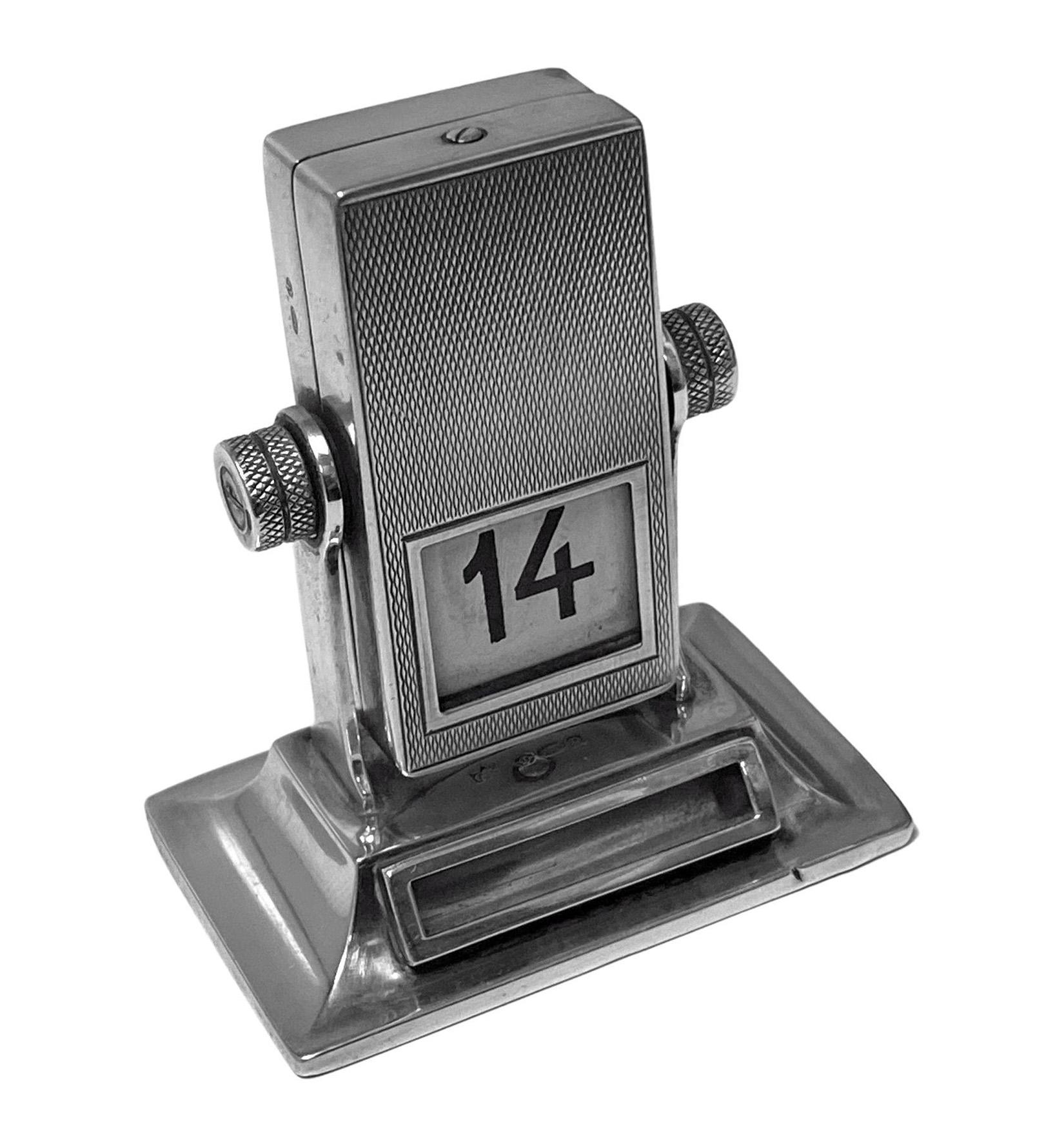 Silver Mechanical Rotating Desk Calendar London 1930 Stockwell In Good Condition In Toronto, Ontario