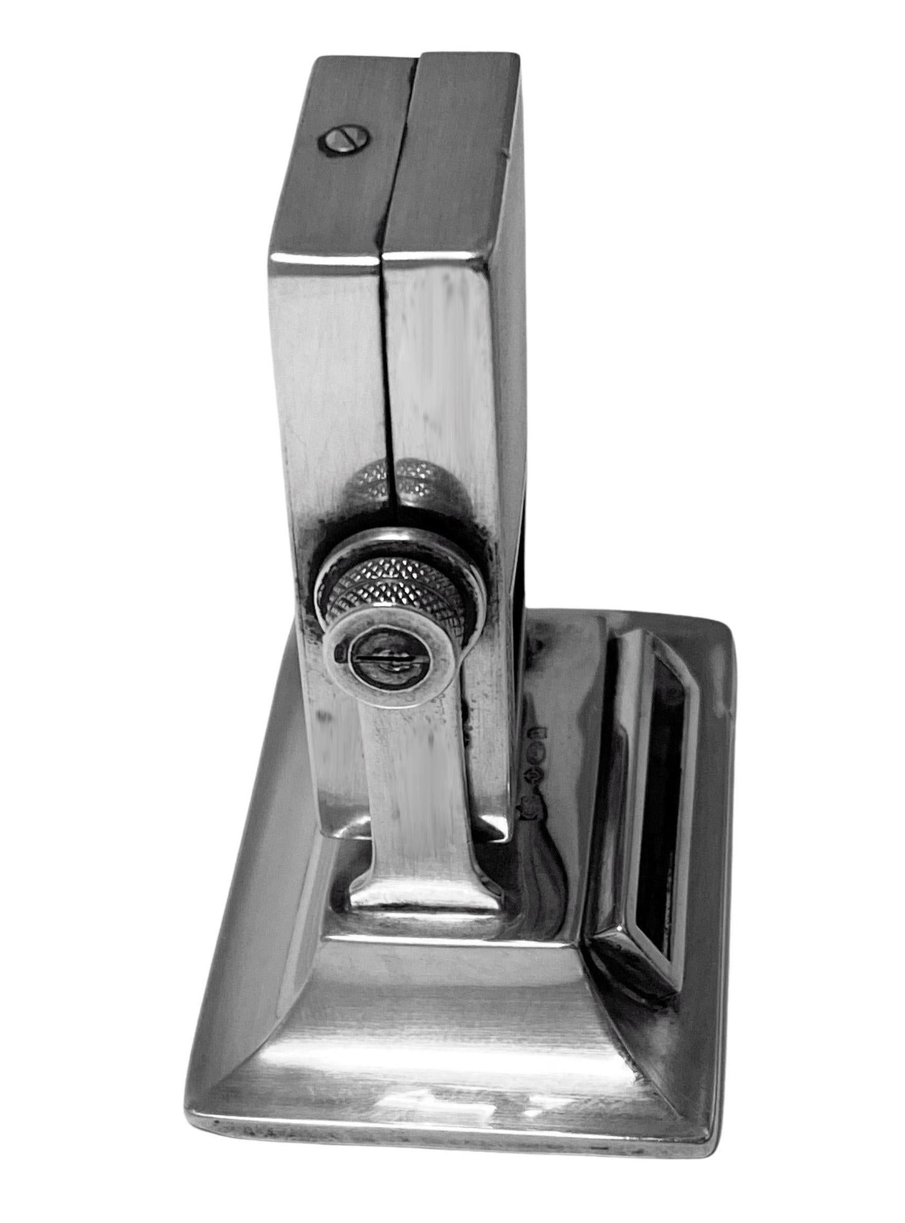 Silver Mechanical Rotating Desk Calendar London 1930 Stockwell In Good Condition In Toronto, Ontario