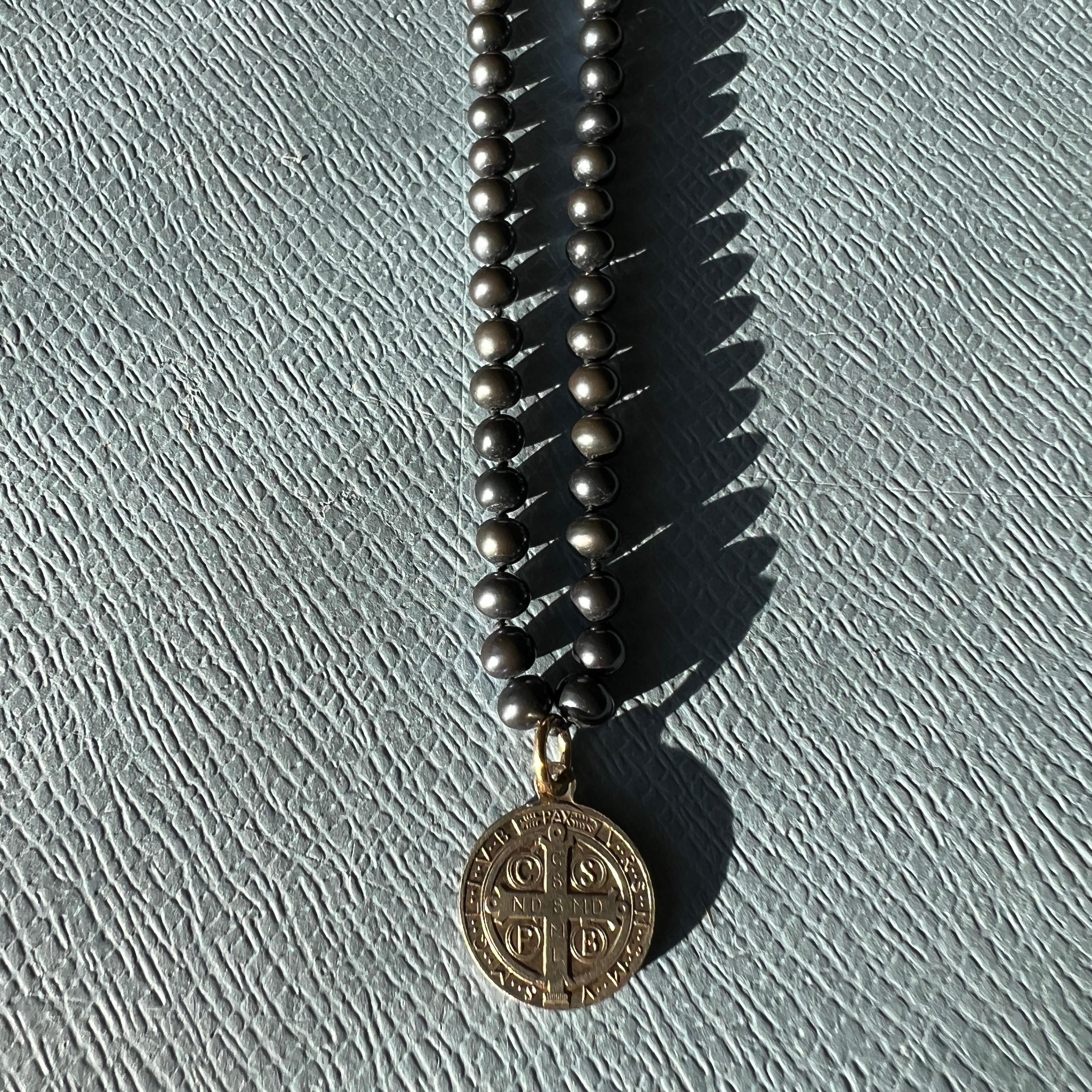 Modern Medal Necklace Black Pearl Cross Bead Choker