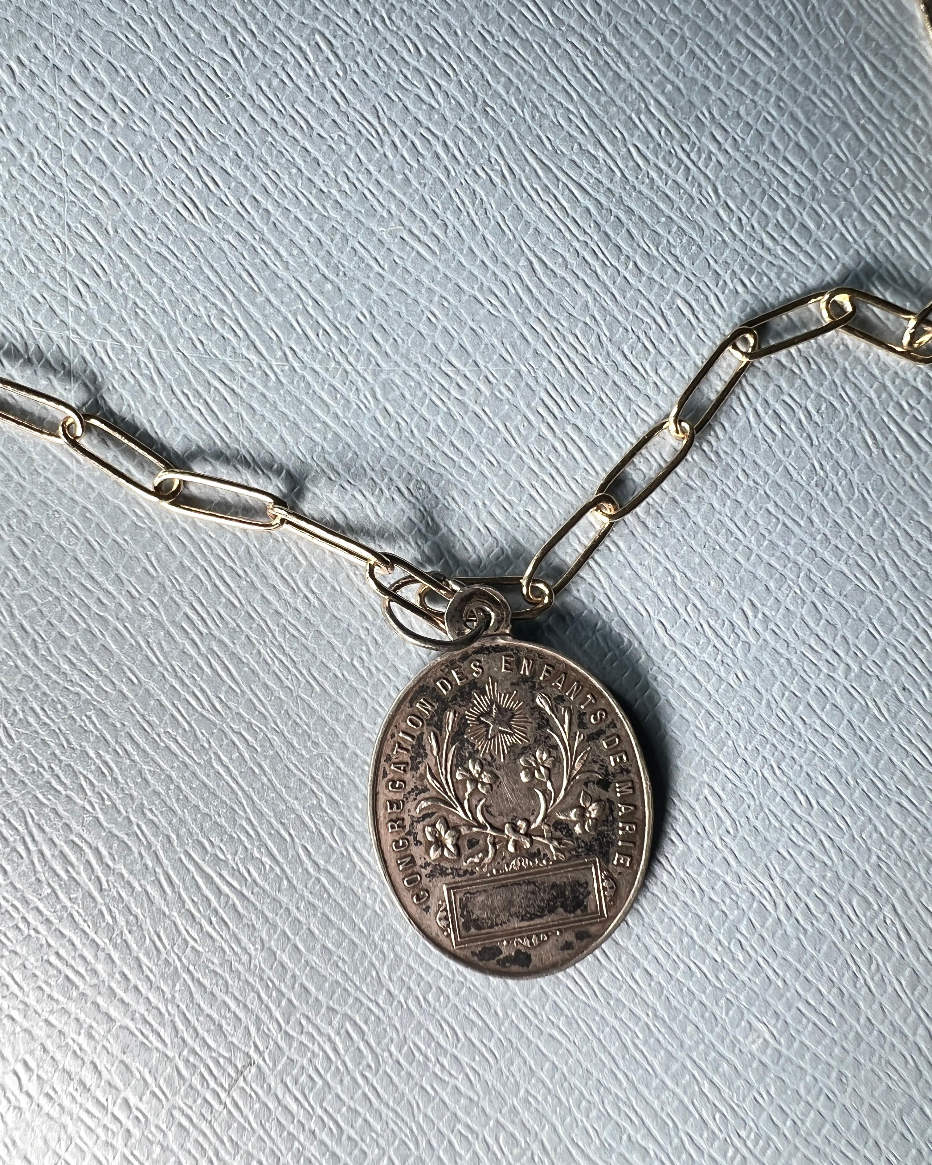 Vintage Silver Virgin Mary Medal French Gold-Plated Paperclip Chain For Sale 1