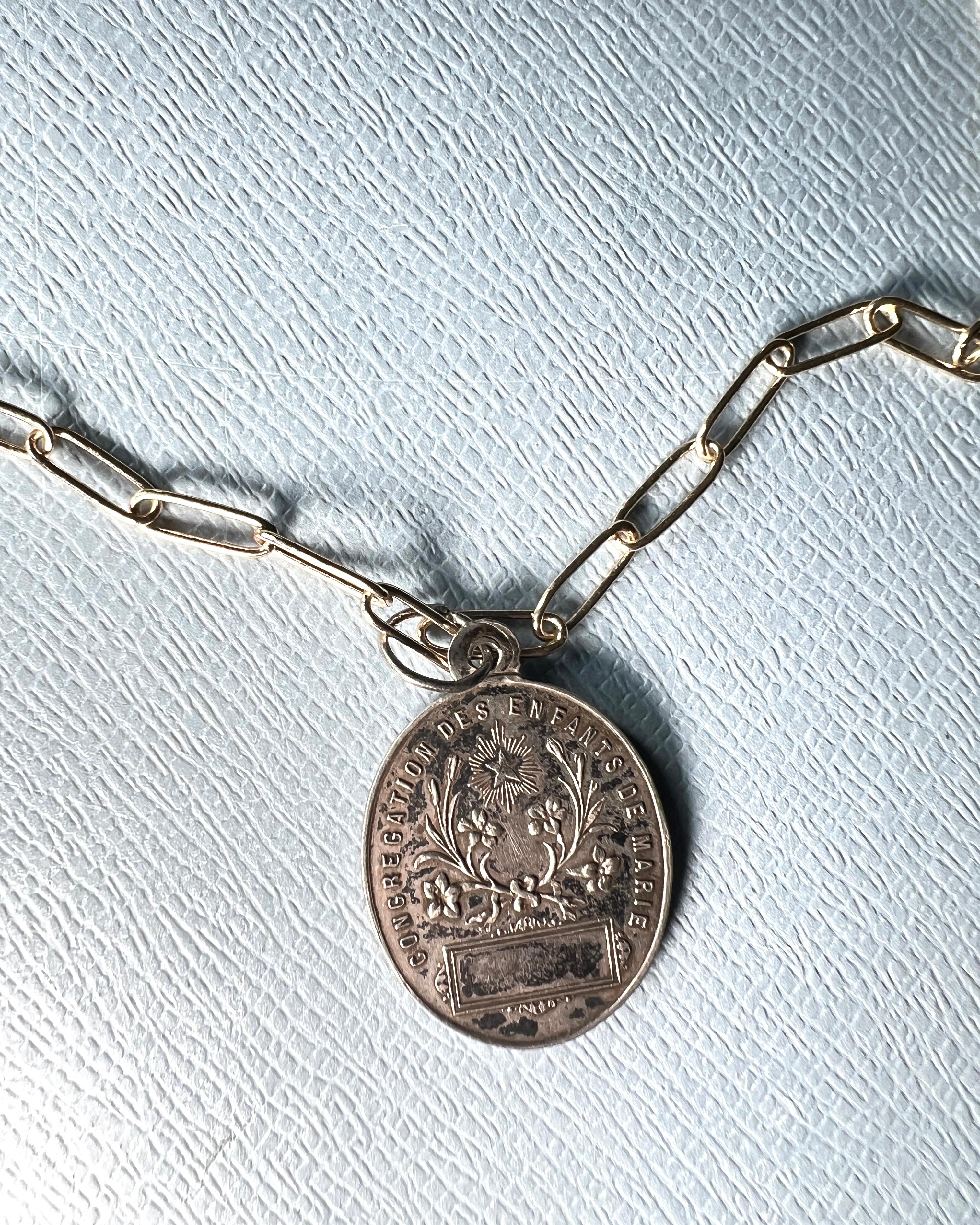 Vintage Silver Virgin Mary Medal French Gold-Plated Paperclip Chain For Sale 2
