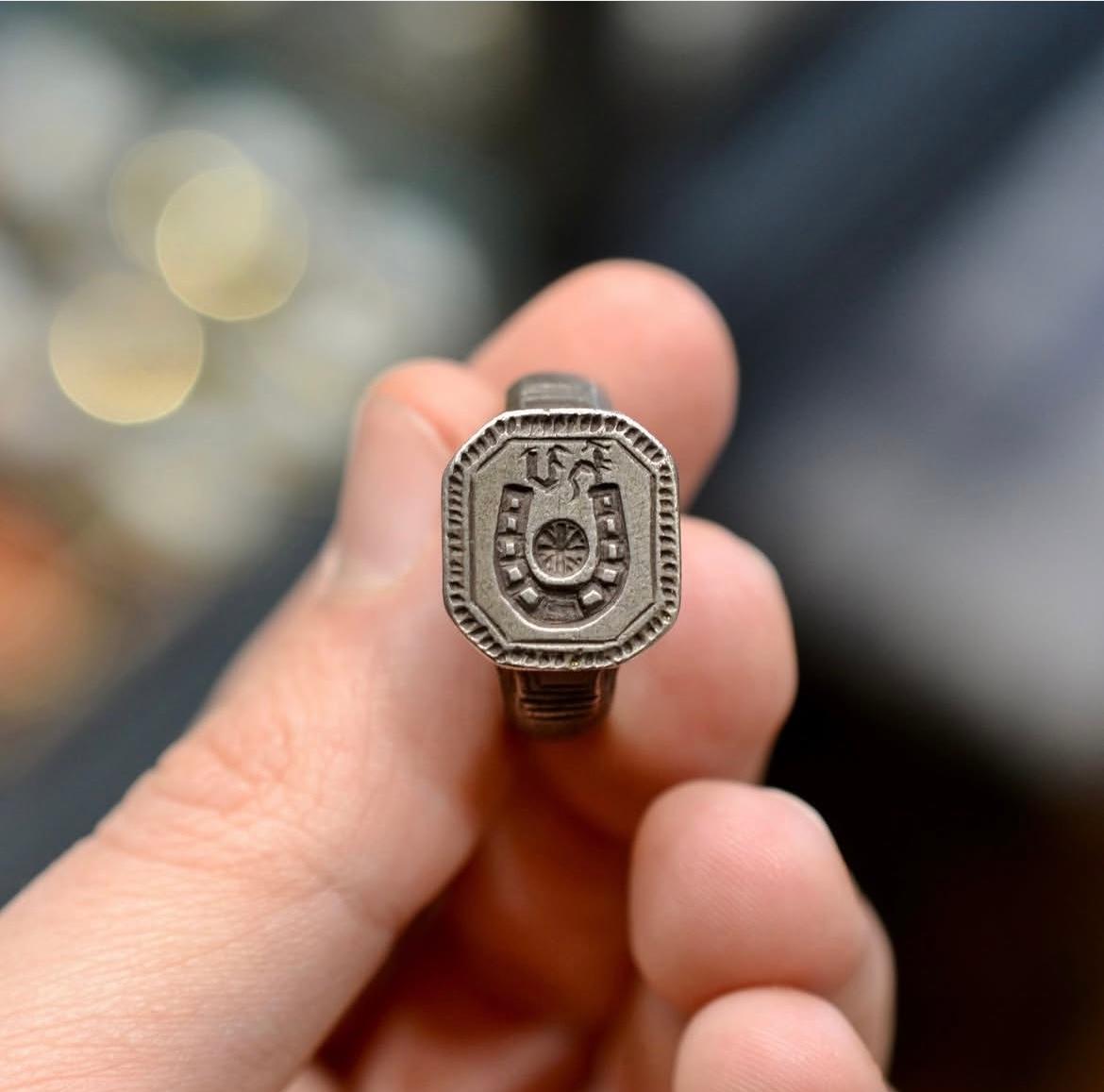 Women's or Men's Silver Merchant's Men's Ring Seal With Symbols Of Horseshoe XV Sec. For Sale