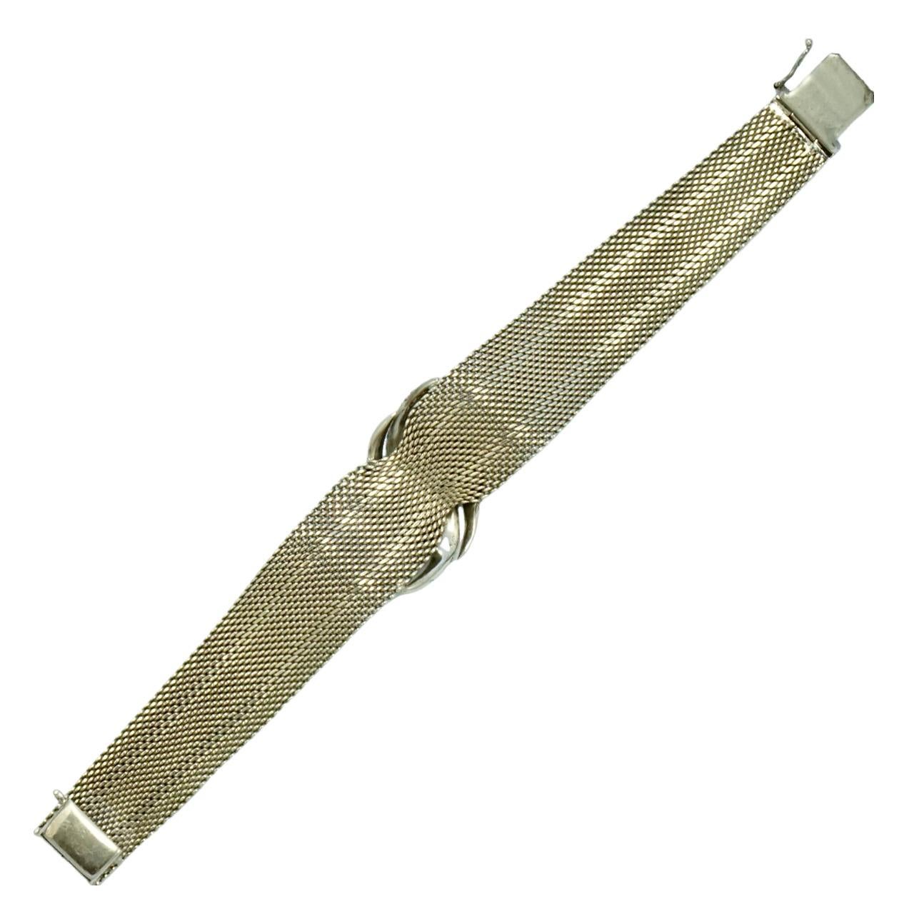 Silbernes Mesh-Gliederarmband mit Markasit-Motiv in der Mitte im Angebot 1