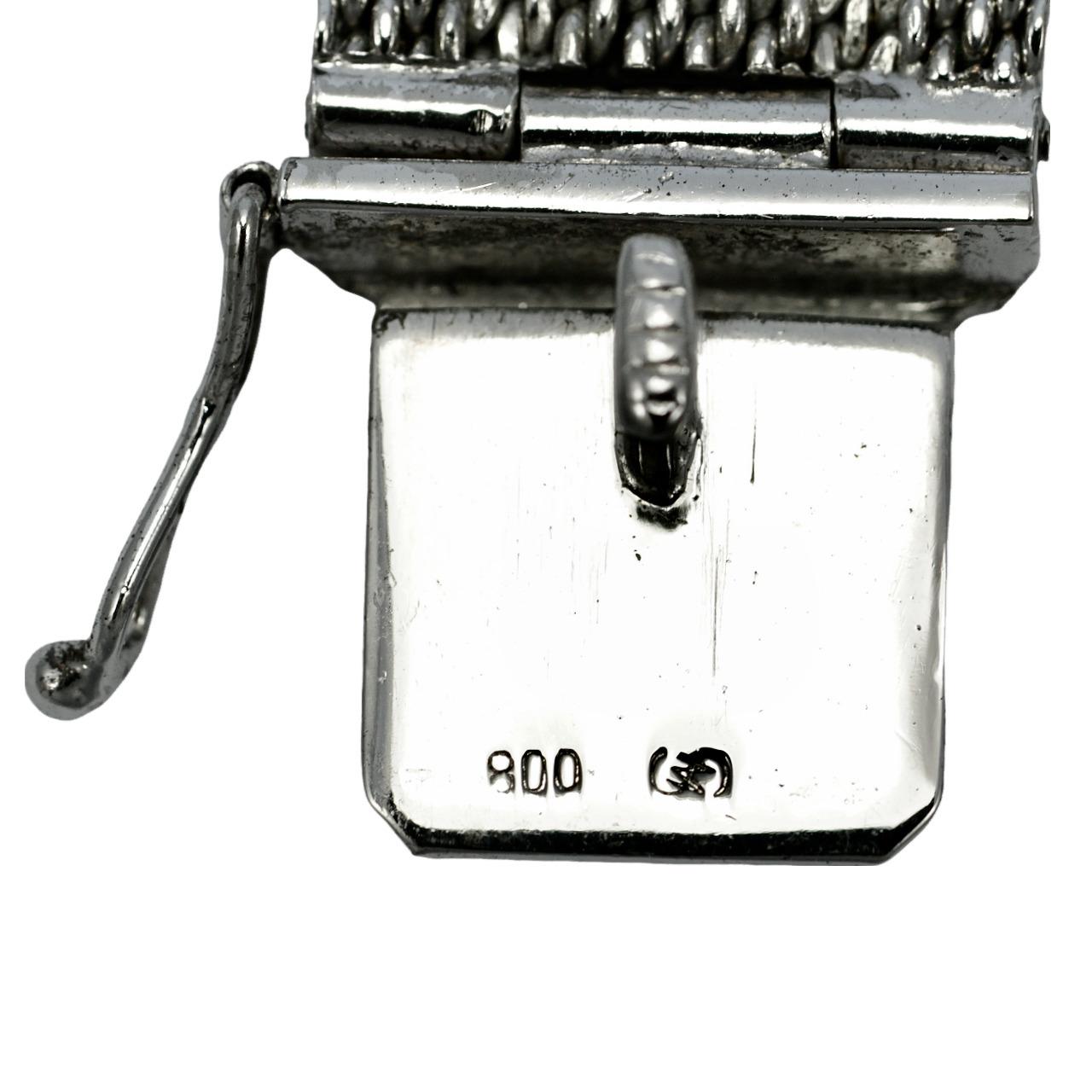 Silbernes Mesh-Gliederarmband mit Markasit-Motiv in der Mitte im Angebot 2