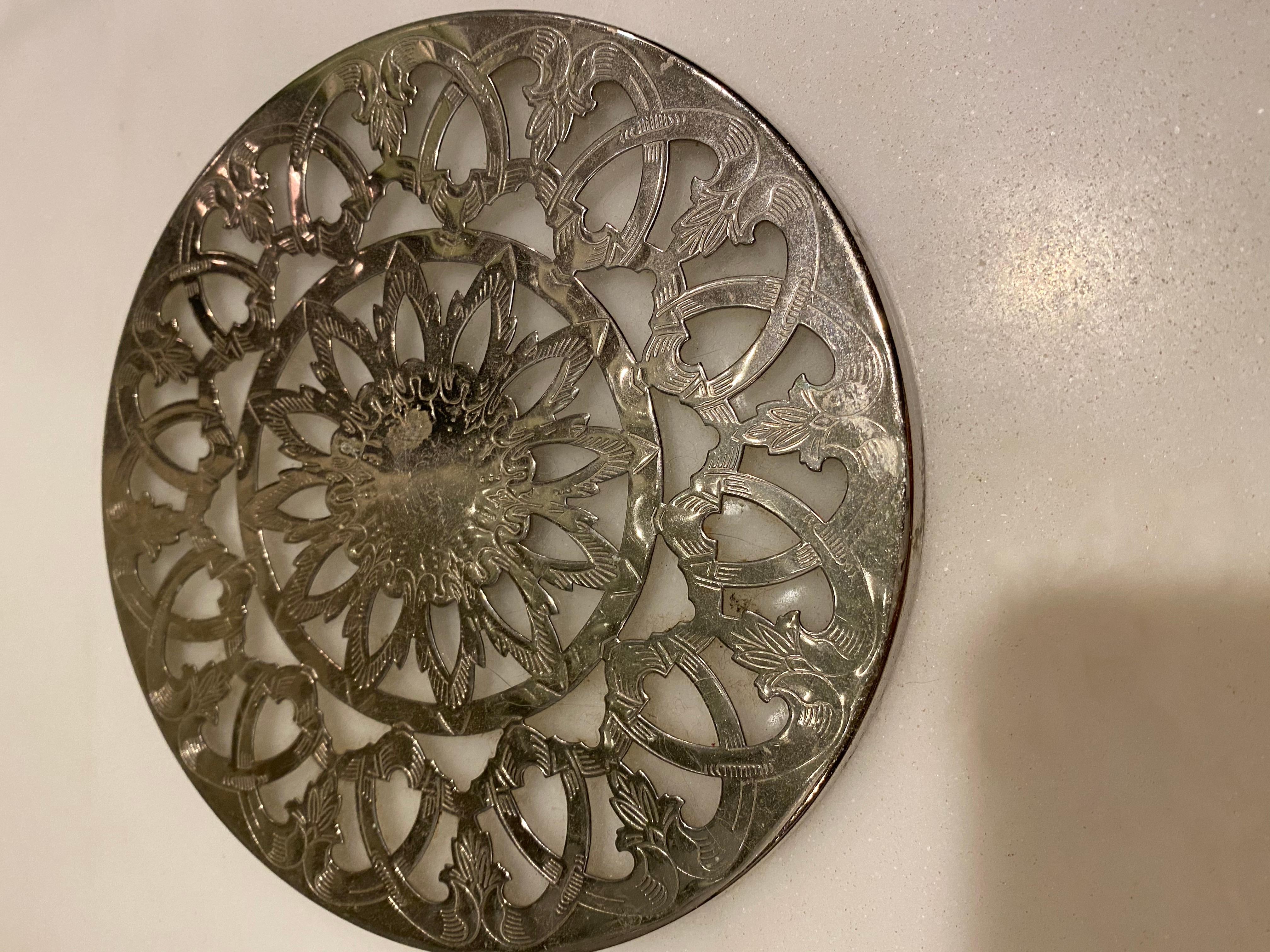 Silver Metal and Glass Trivet In Good Condition In Sheffield, MA