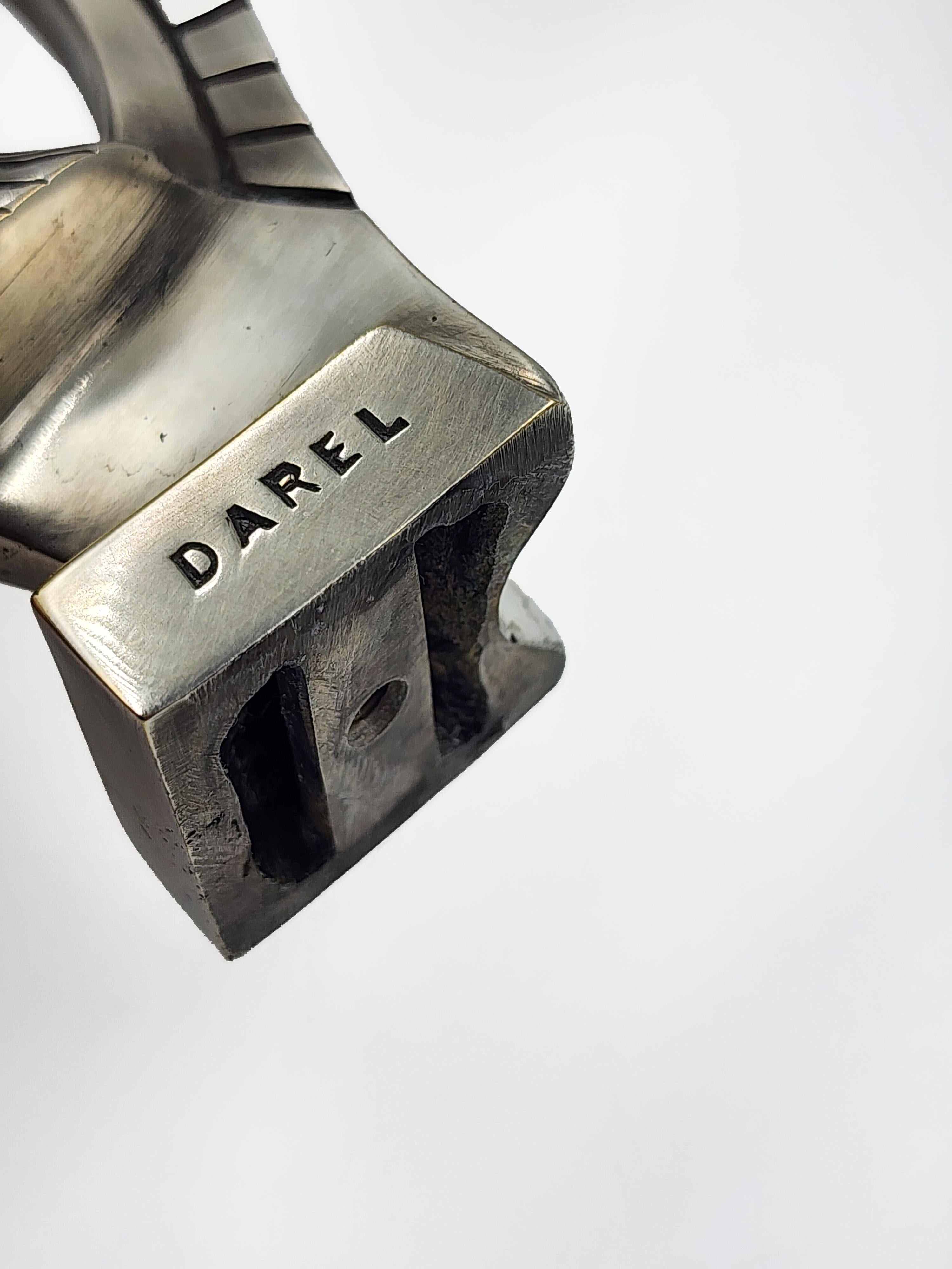 Svizzero CarMascot in metallo argentato di Georges Darel in vendita