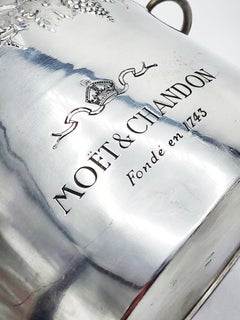 Seau à champagne en métal argenté par MOET & CHANDON