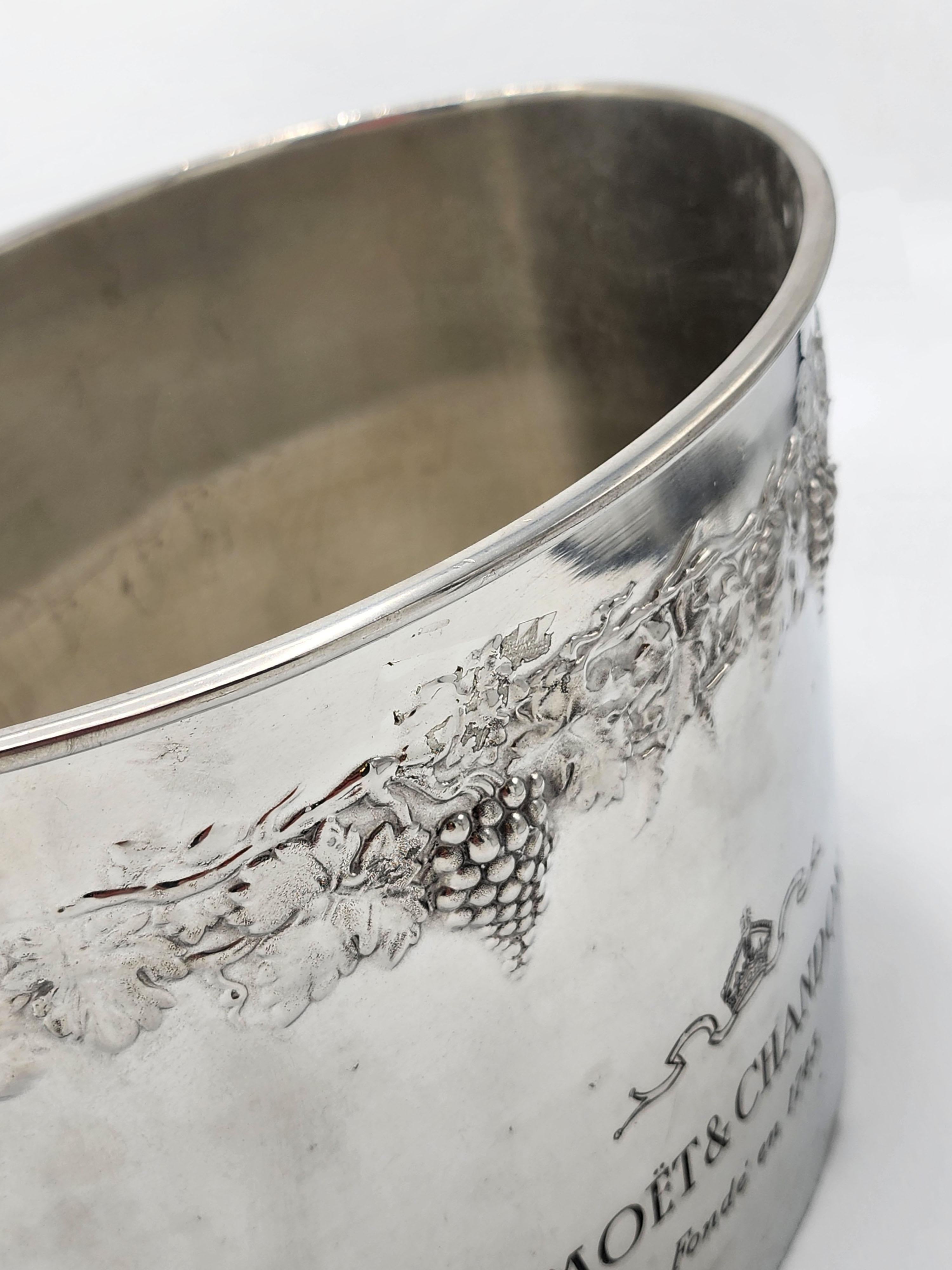 Metal Silver metal champagne bucket by MOET & CHANDON For Sale