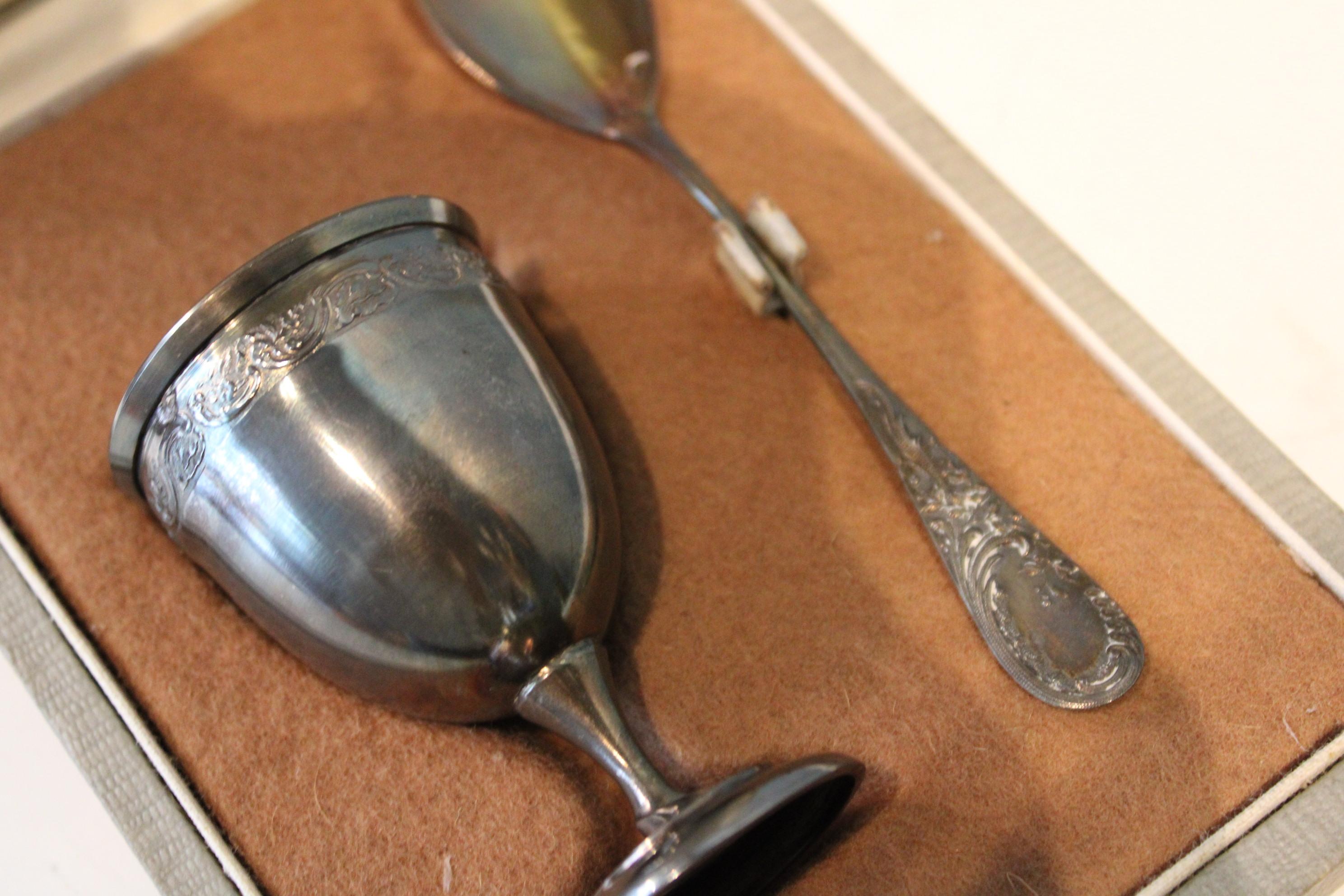 Silver metal egg cup and spoon For Sale 1