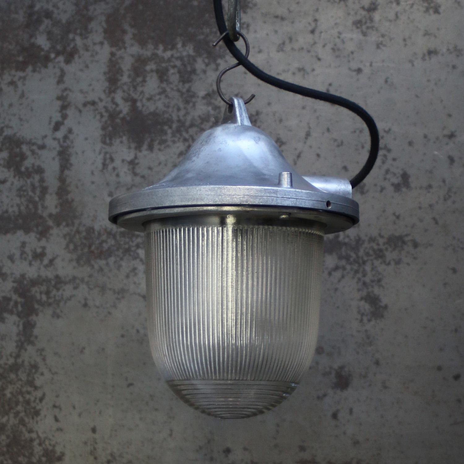 Industriale Silver Metal Vintage Industrial Holophane Glass Pendant Lamps in vendita