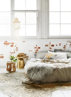 Tappeto in pelle bovina grigia con motivo Boho Batik metallizzato argento, grande