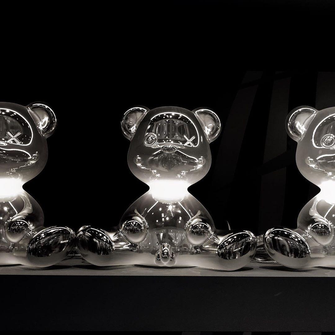 Moderne Lampe ours Teddy Bear métallisée argentée avec LED, fabriquée en Italie en vente