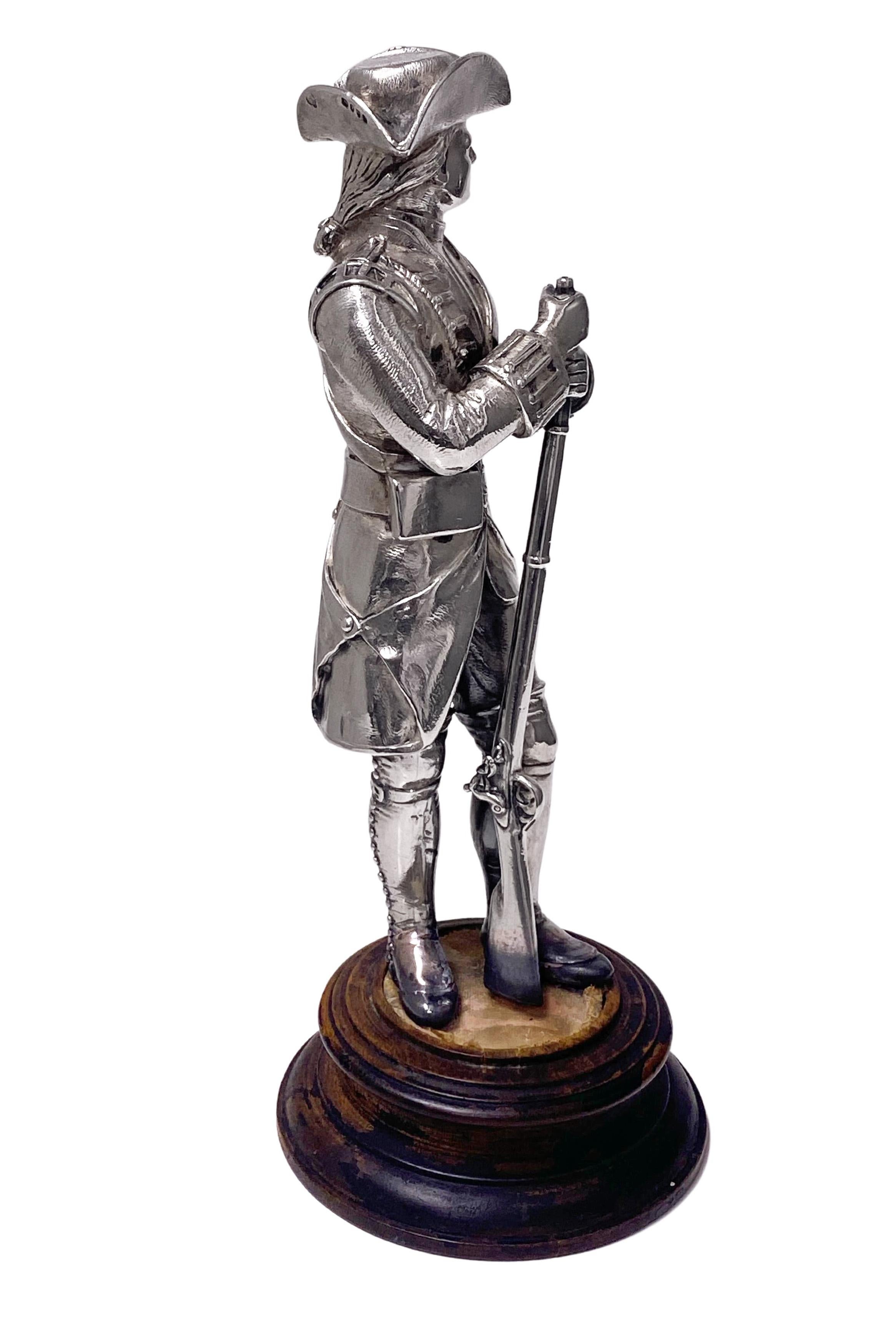 Antique Sterling Silver military figure London 1882 George Angell In Good Condition In Toronto, Ontario