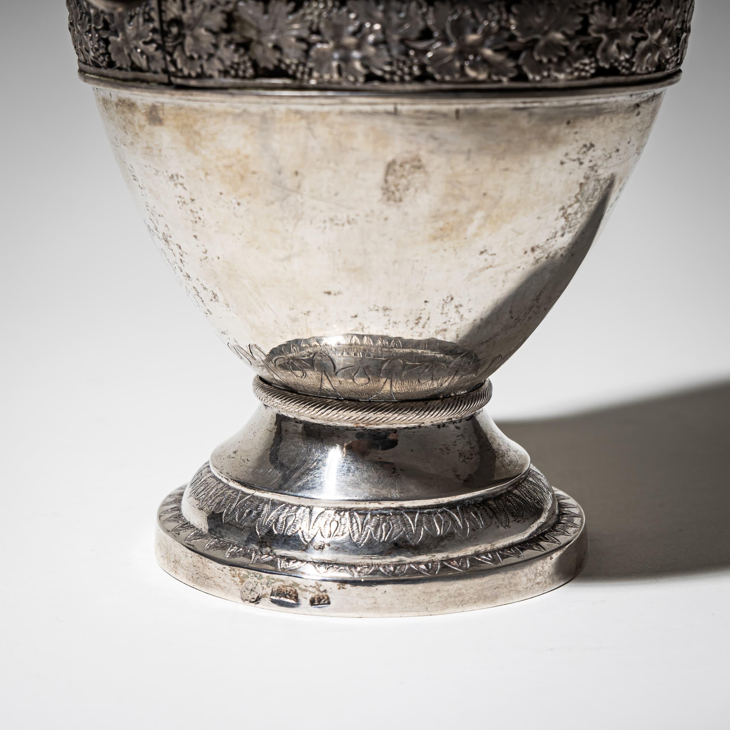 Silberne Milchkanne, Hersteller Carl Ehrenfried Giese, Greifswald, um 1830 im Zustand „Gut“ im Angebot in Greding, DE
