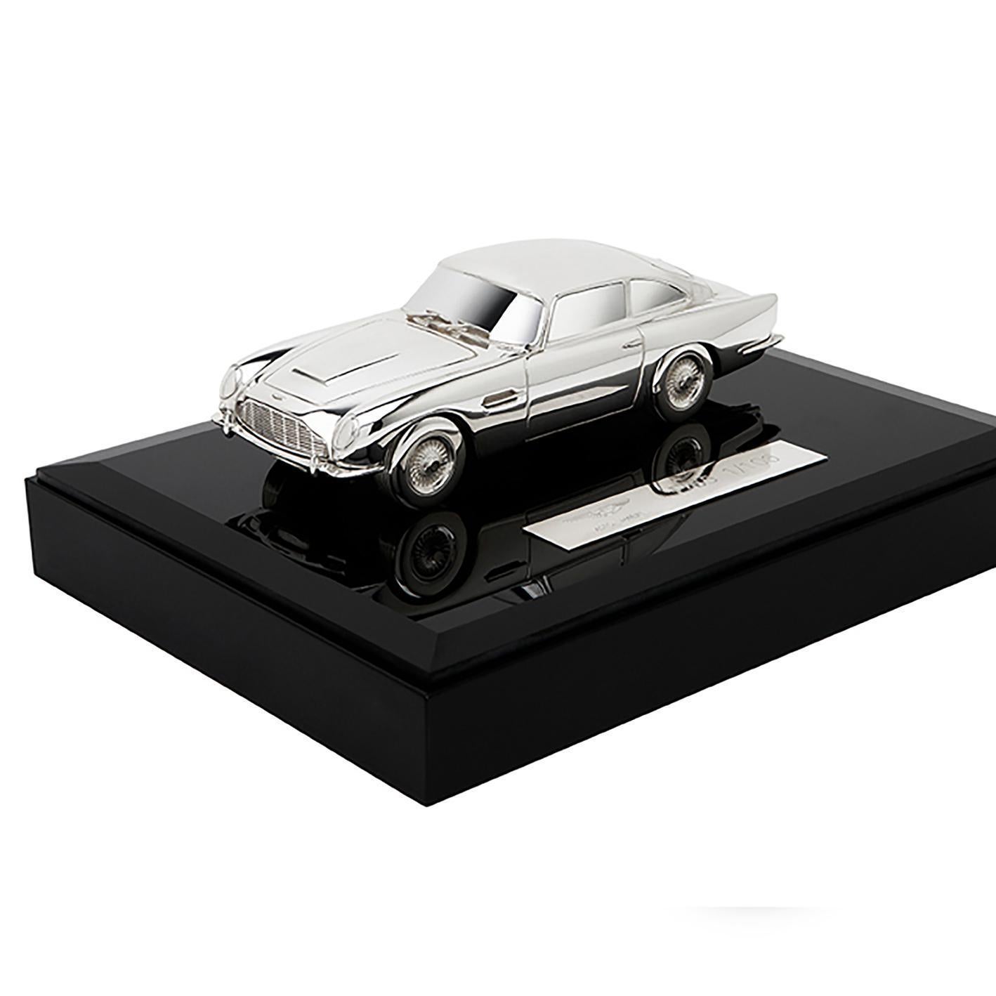 Silver Model Aston Martin DB5 3