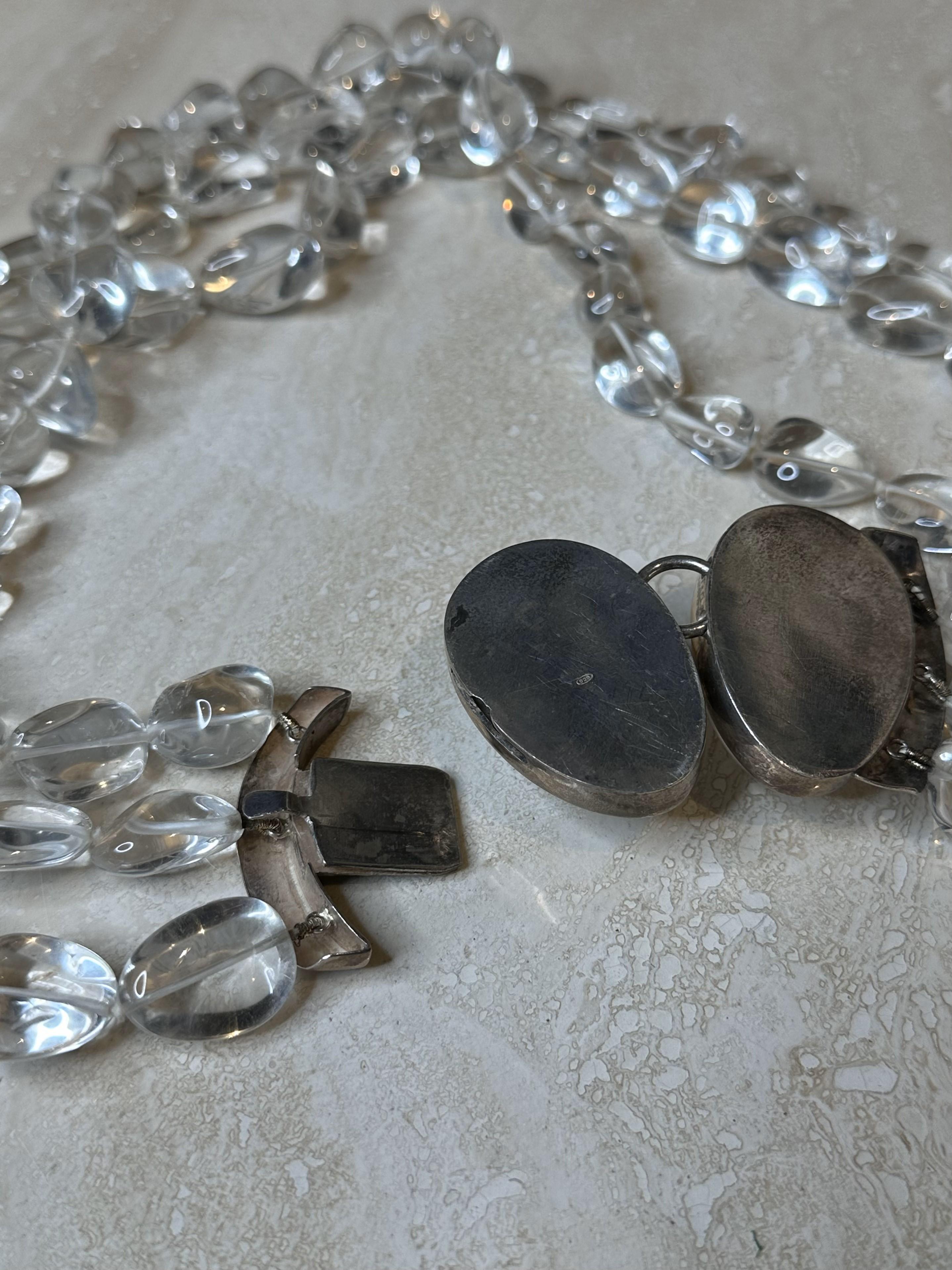 Collana in argento con pietra di luna e vetro con perline a più fili In condizioni buone in vendita a Lake Worth Beach, FL