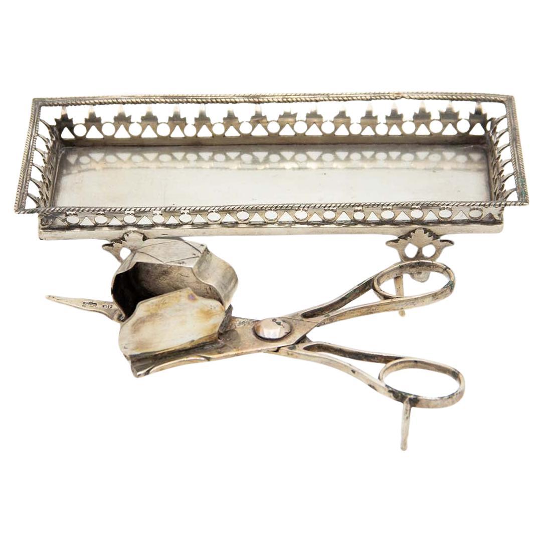 Plateau et ciseaux A Silver Morrões avec grille et reliefs